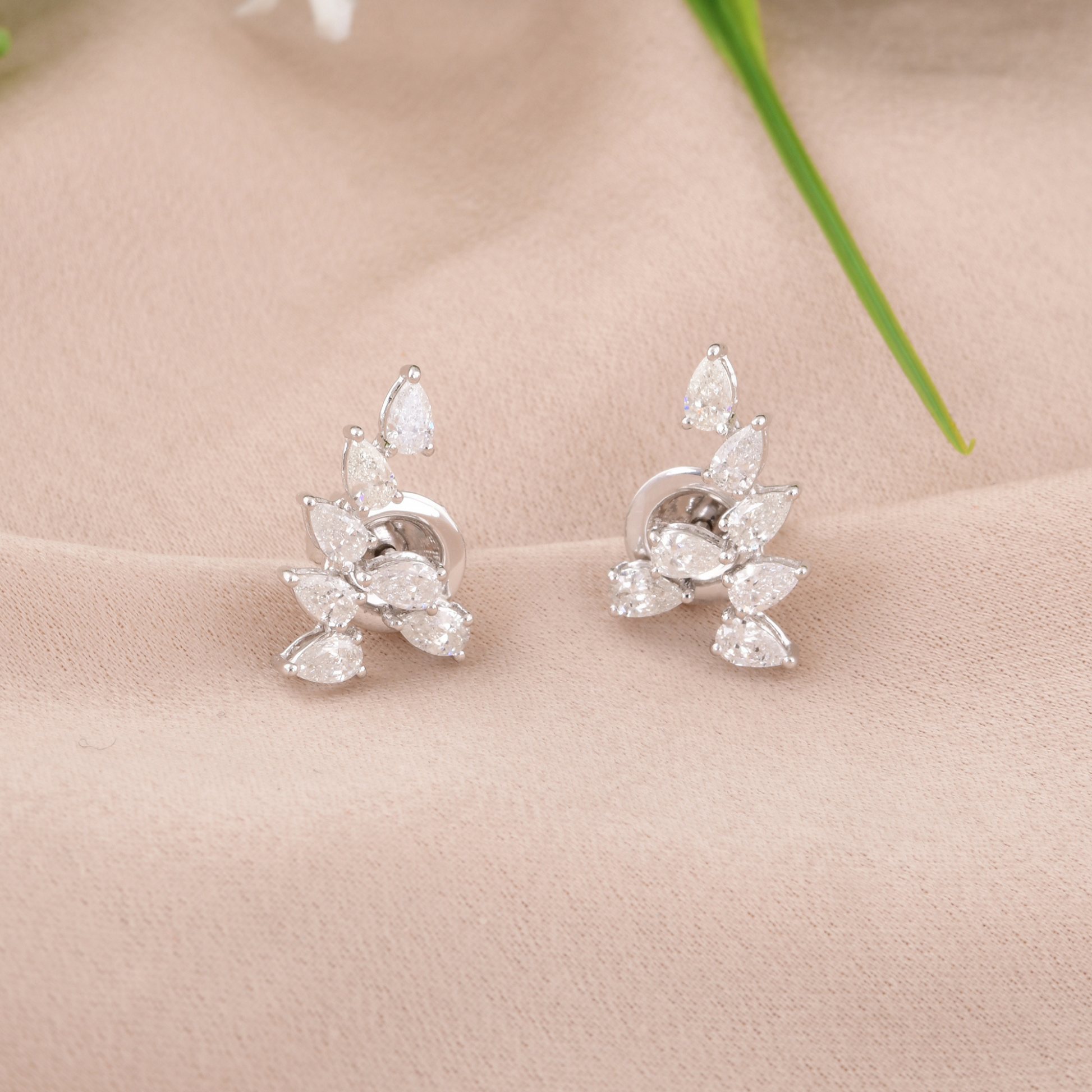 1.10 Carat Natural SI/H Pear Diamond Handmade Gold Stud Earrings