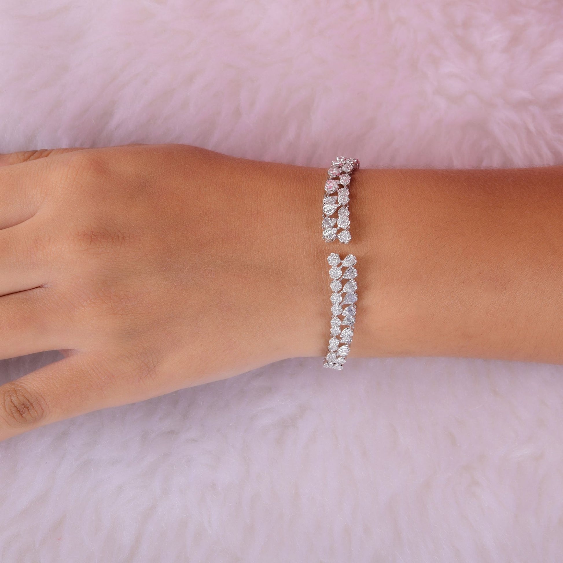 1.55 Ct SI/H Baguette Diamond Open Cuff Bangle Bracelet