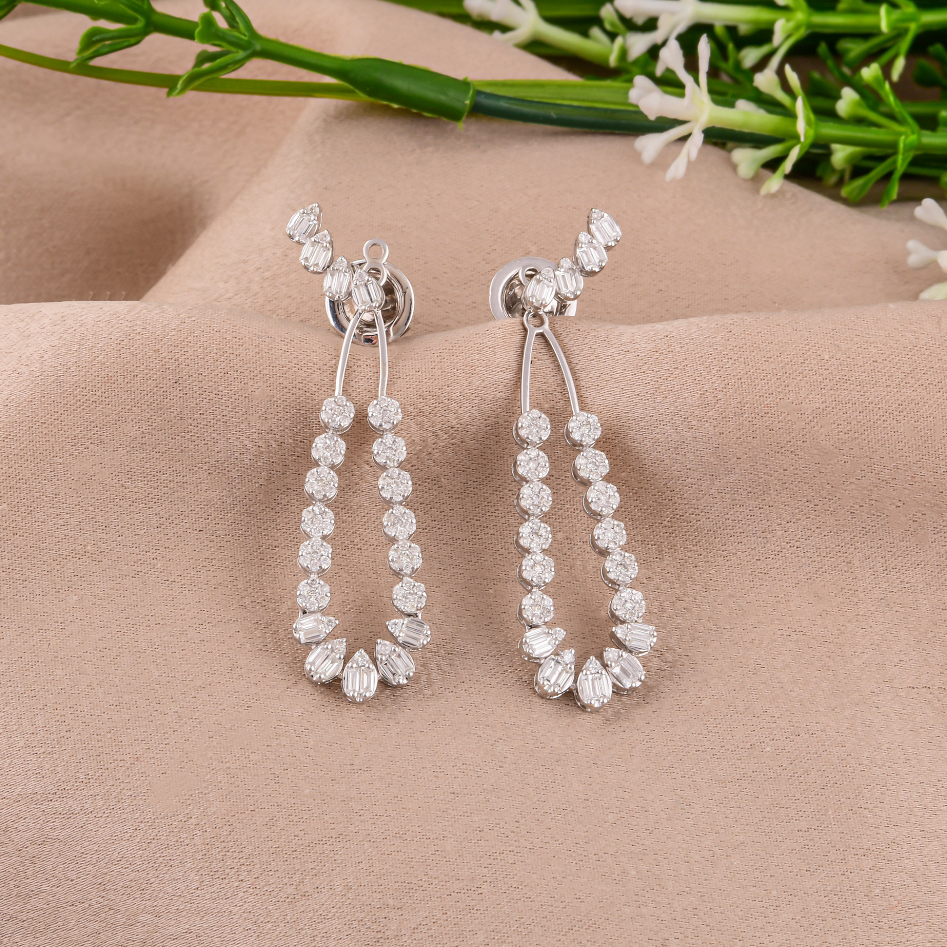Genuine Natural Baguettes SI/H Diamond Dangle Earrings in Fine Gold