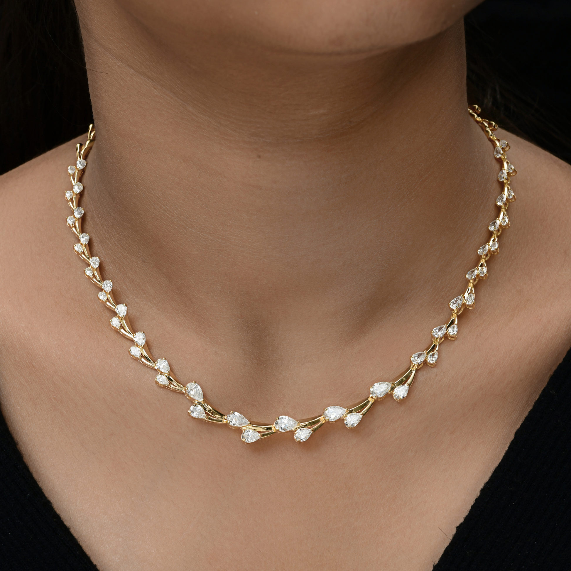 7.78 Carat Real SI/HI Pear Diamond Fine Gold Leaf Chain Necklace