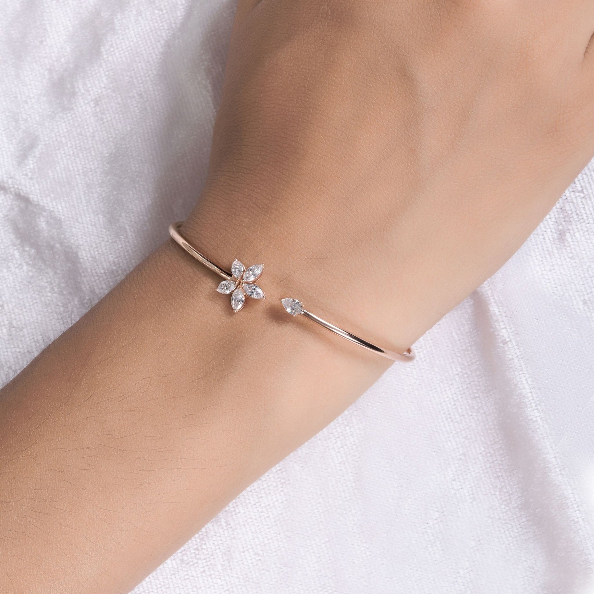 Handmade 0.81Ct Real SI/H Marquise & Pear Cut Diamond Cuff Gold Bangle Bracelet