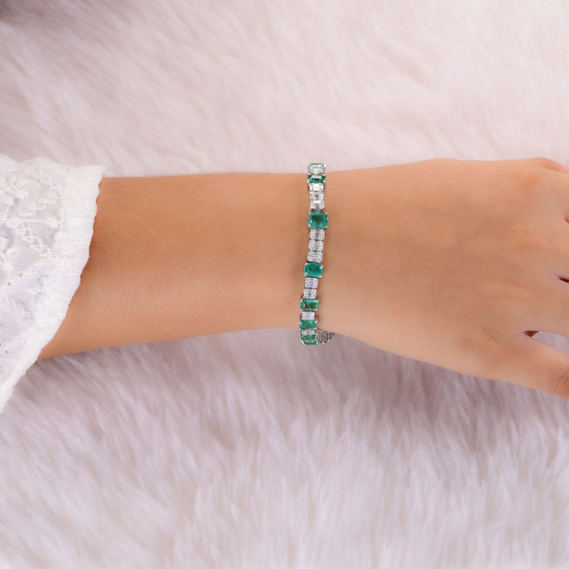 12.22 Tcw Zambian Emerald SI/HI Baguette Diamond Bracelet in Fine Gold