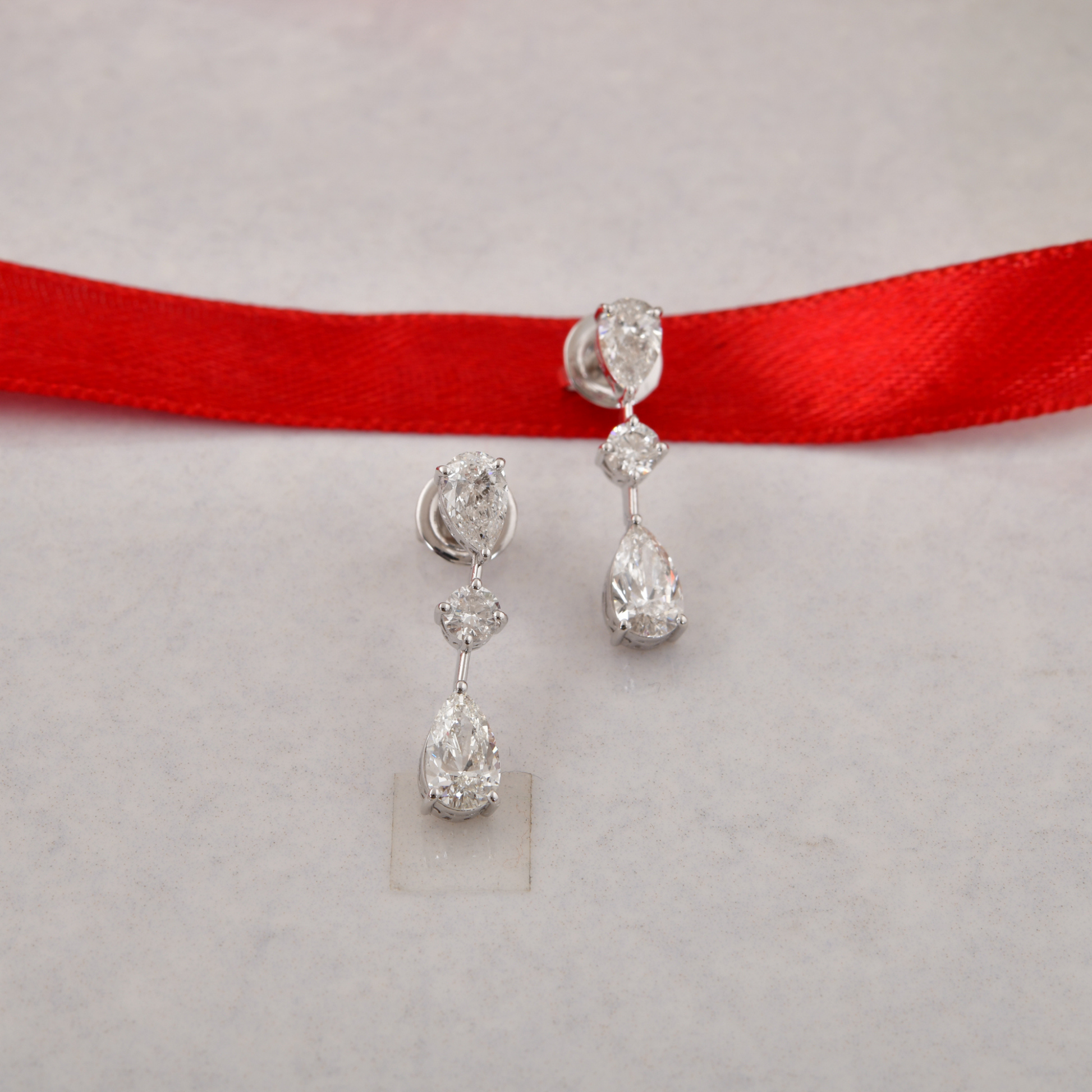 Multi Cut Natural Diamond 2.97 Carat Stunning Dangle Gold Earrings