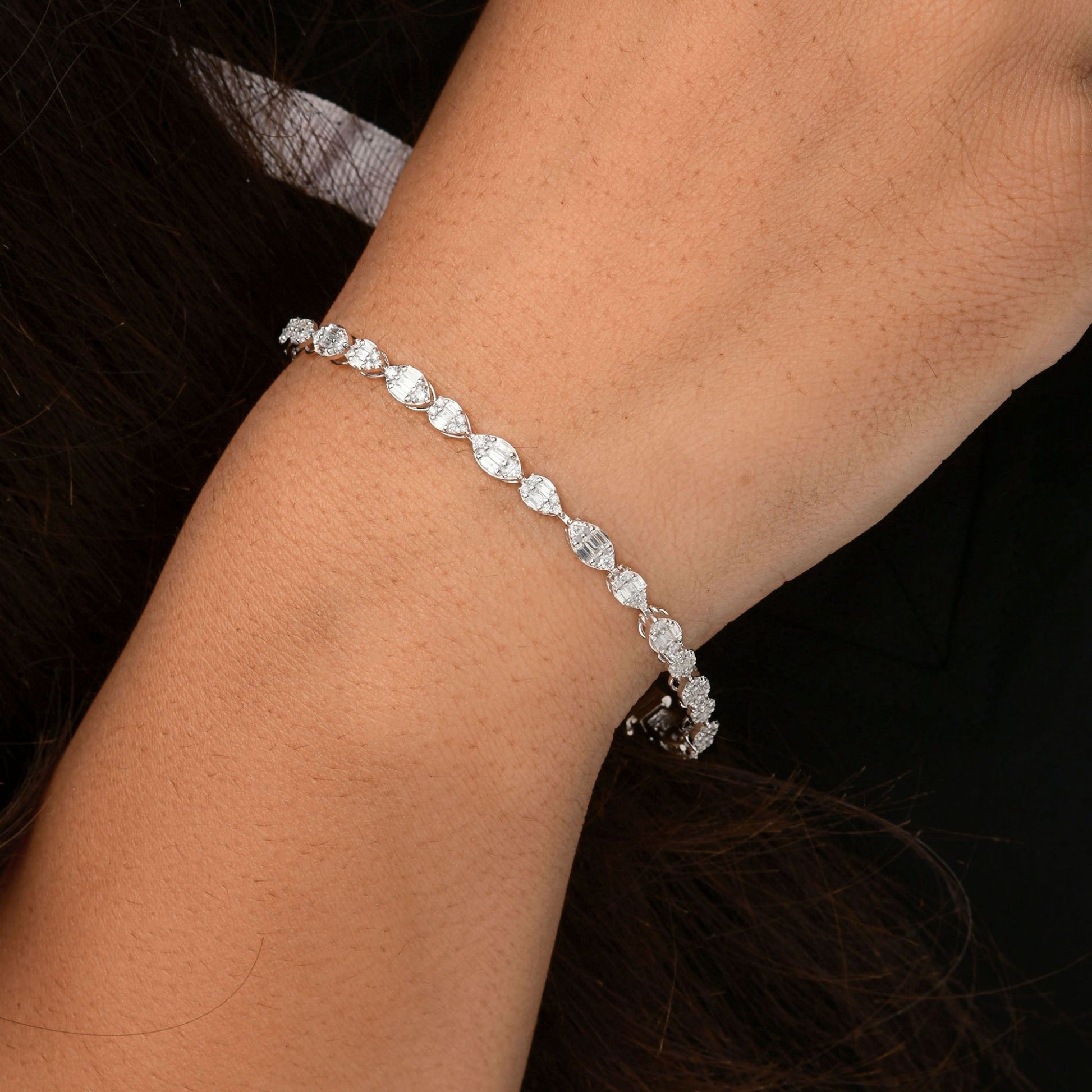 Genuine Gold 1.98Ct Natural Diamond Tennis Chain Bracelet For Women