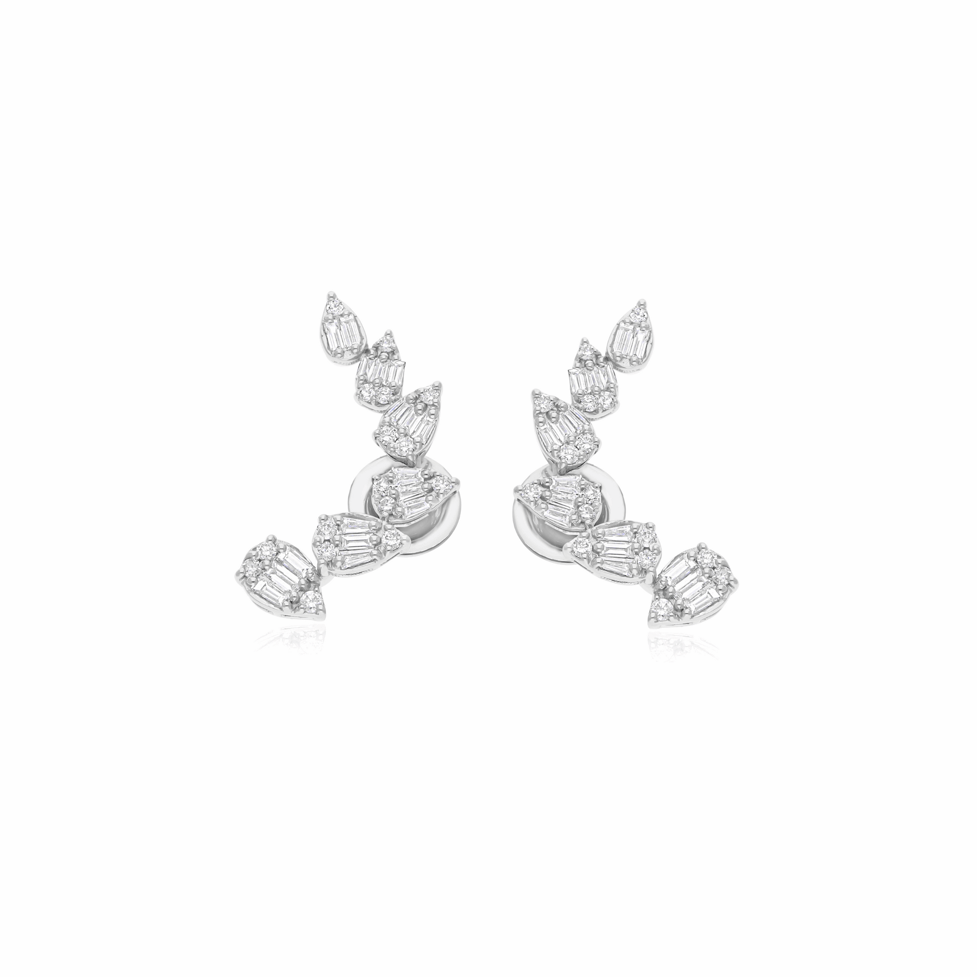 0.86 Ct H Color SI Clarity Baguette Round Diamond Stud Earrings in 18k Gold