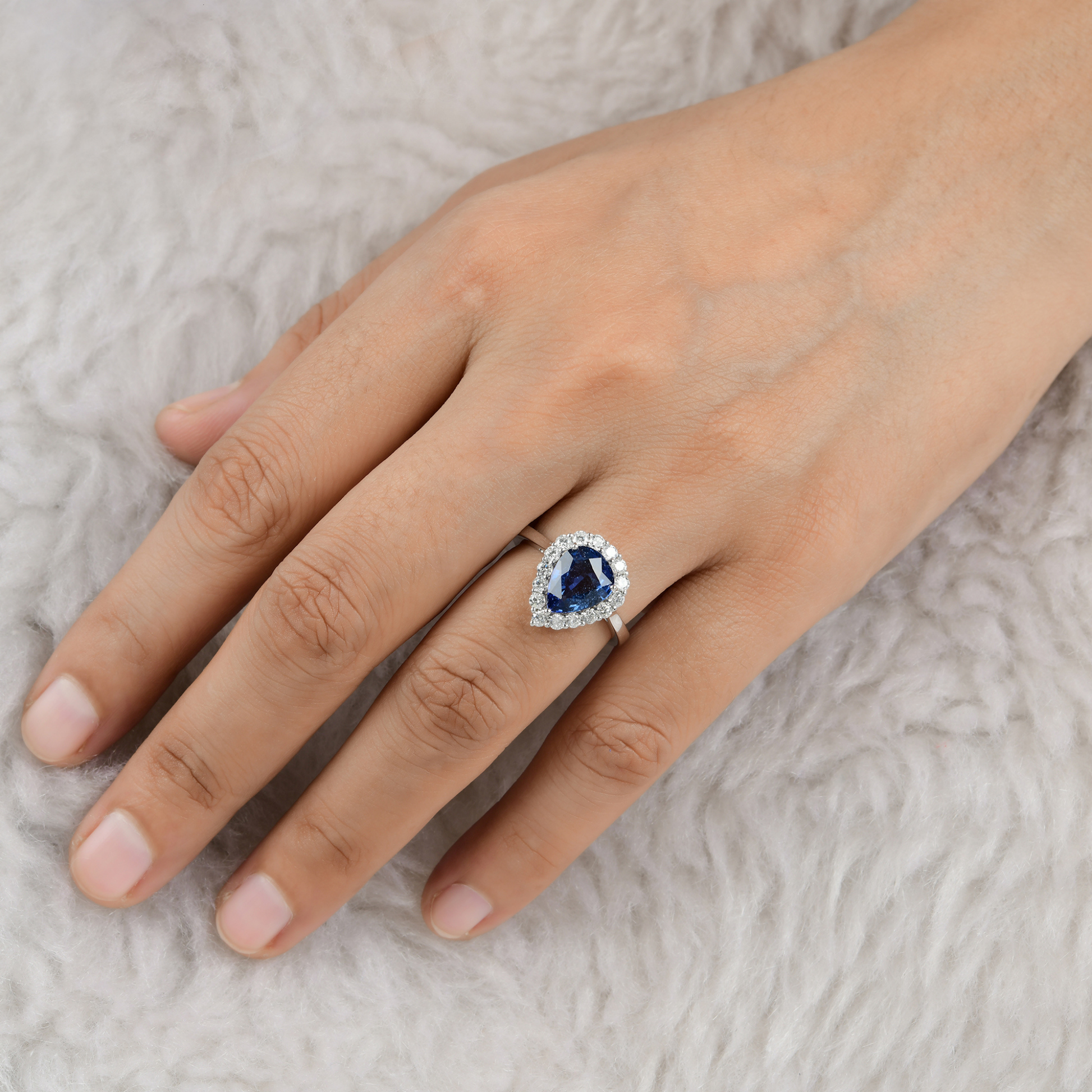3.41 Tcw Natural Blue Sapphire Gemstone Gold Diamond Halo Ring