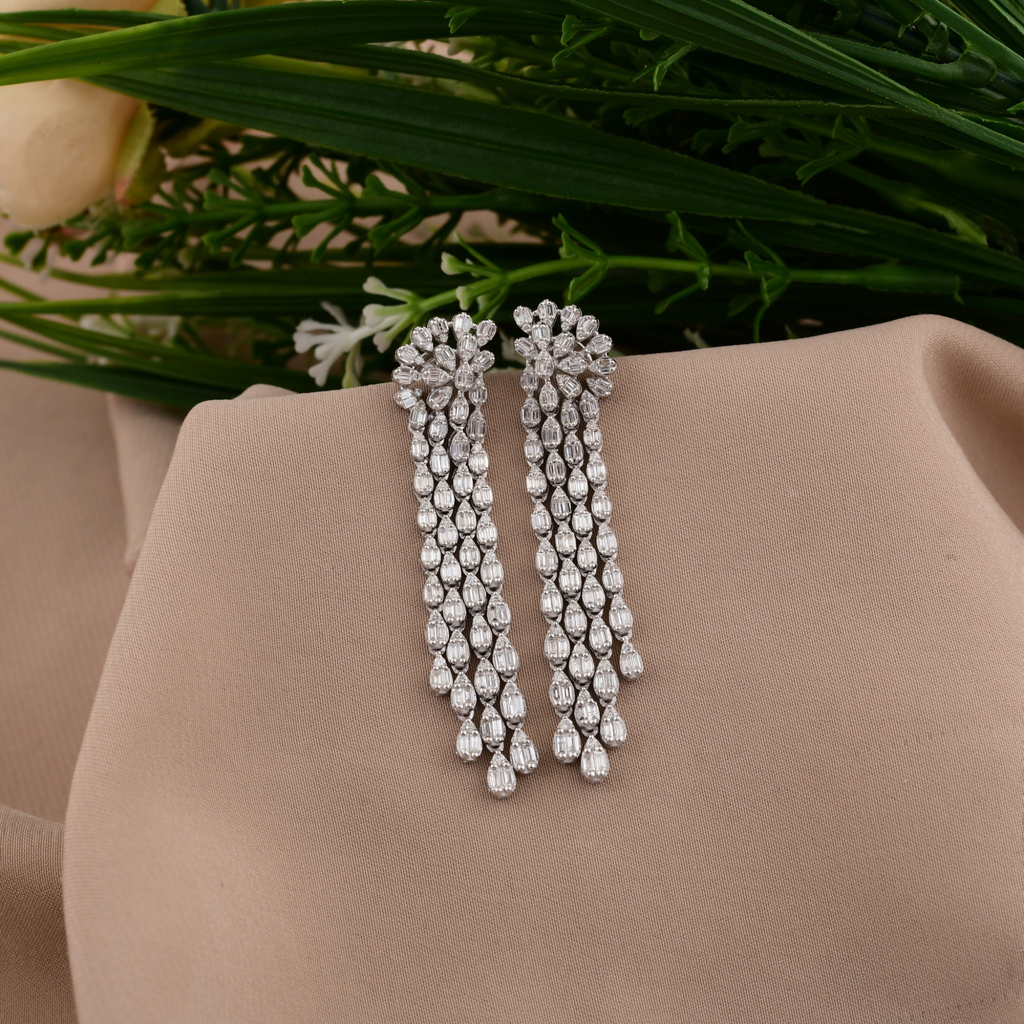 2.37 Carat Natural H/SI Baguette Diamond Chandelier Earrings in Solid Gold