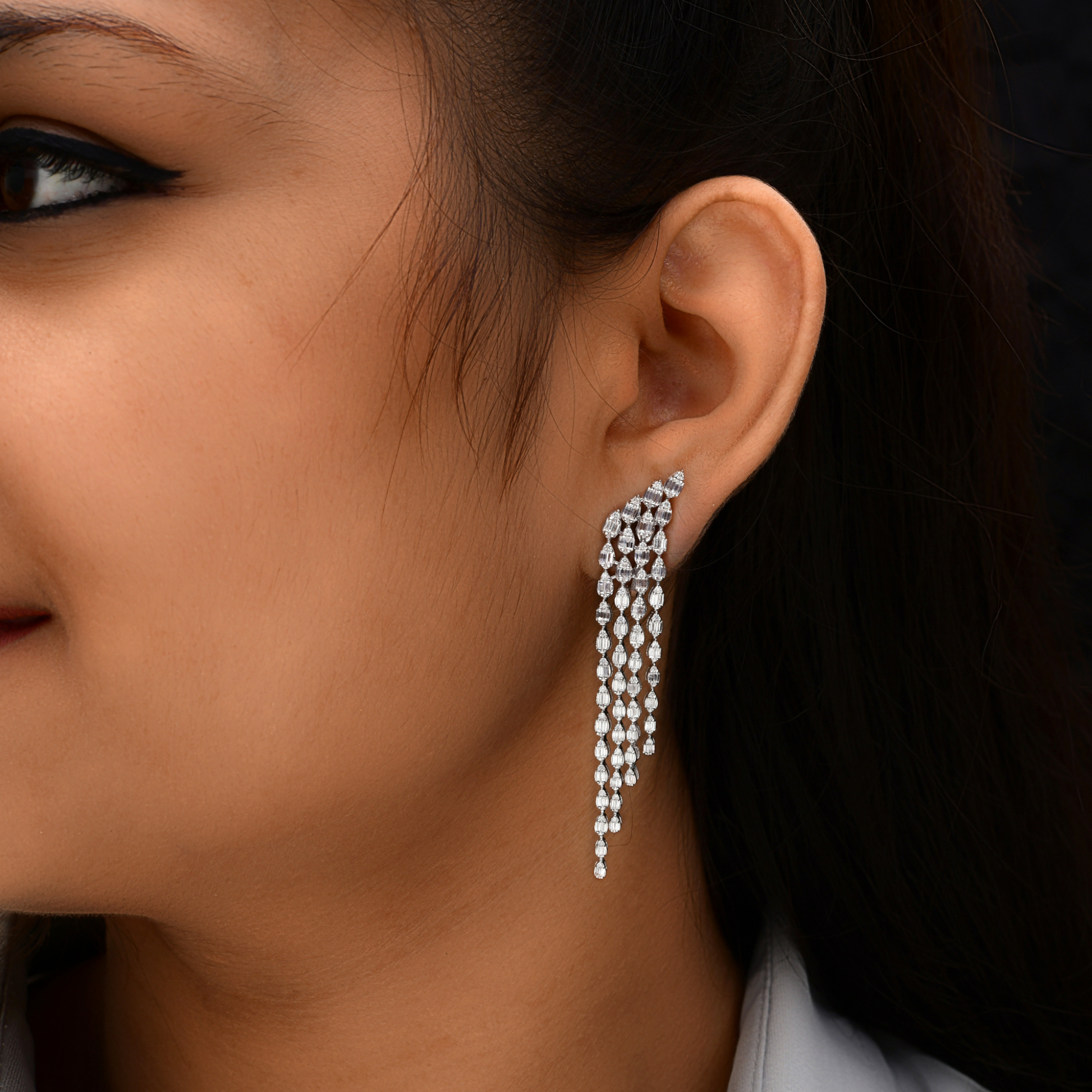 2.45 Carat Real SI Clarity HI Color Diamond Gold Chandelier Earrings