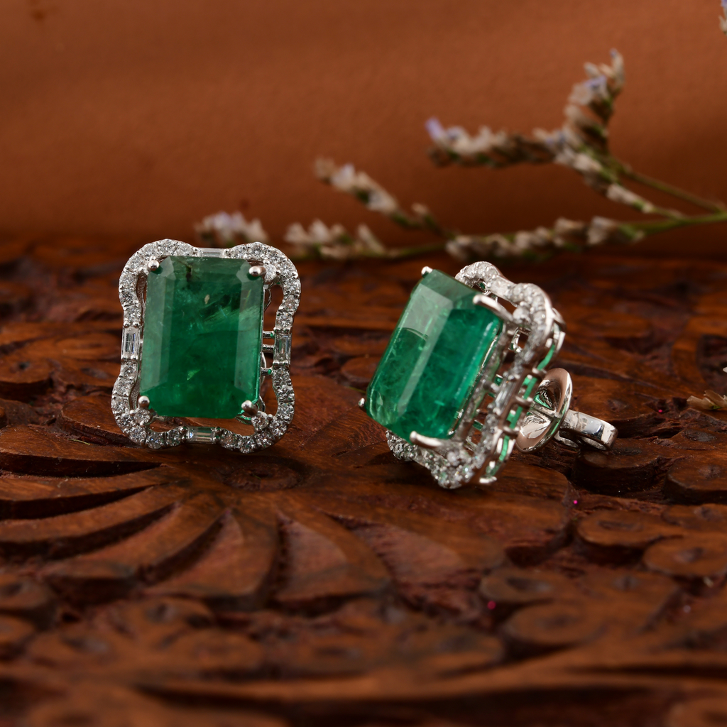 12.32 Tcw Natural SI/H Emerald Gemstone Diamond Fine Stud Earrings