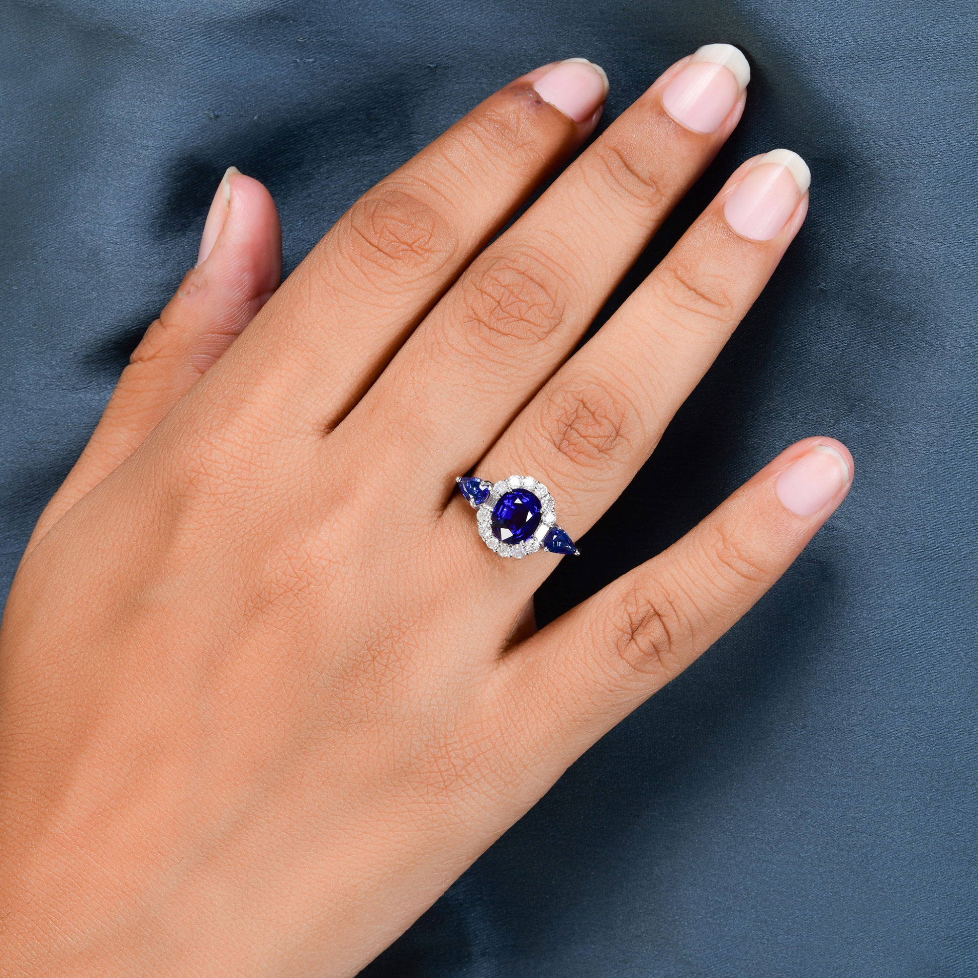 3.23Tcw Baguette Cut Diamond Natural Blue Sapphire Halo Ring in Solid Gold