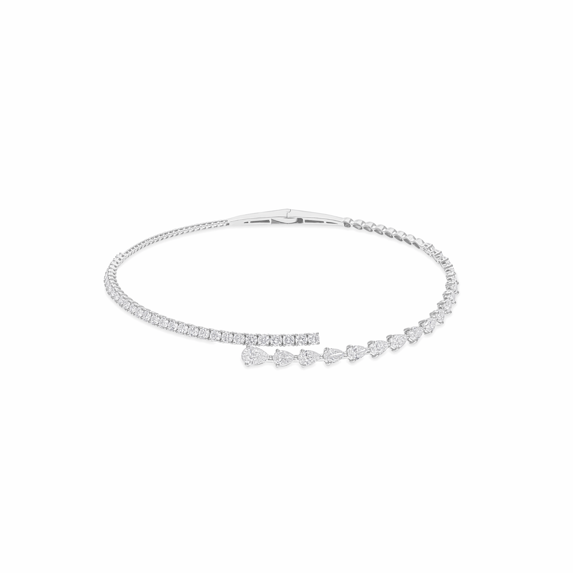 Solid 18K Gold 12.47 Ct. Round Pear Diamond Choker Necklace
