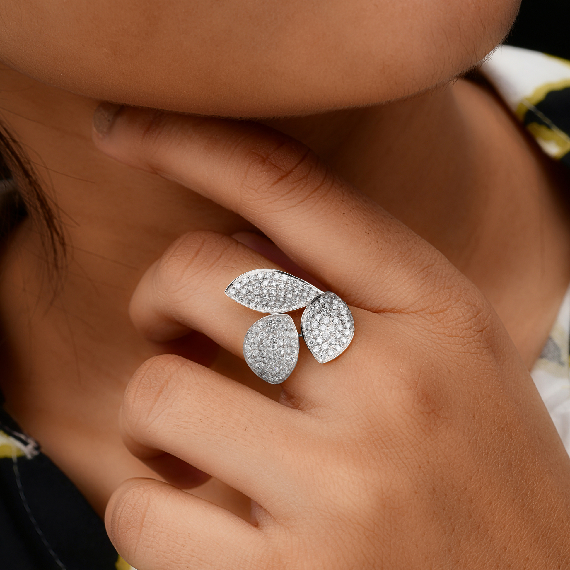 Certified Natural SI/HI Pave Diamond 1.40 Carat Leaf Cocktail Fine Gold Ring