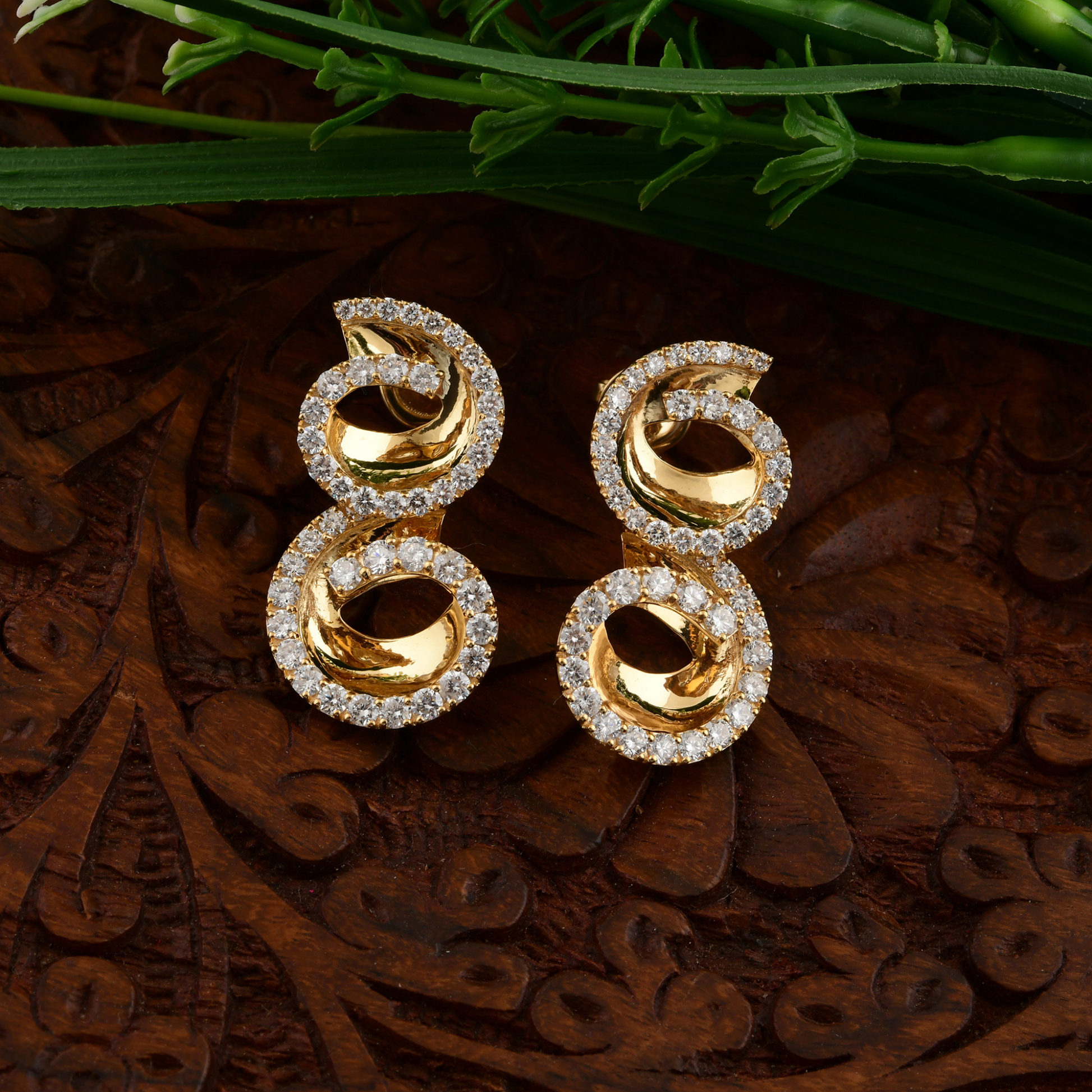 Fine Gold Double Curve Infinity Design Natural Diamond Earrings