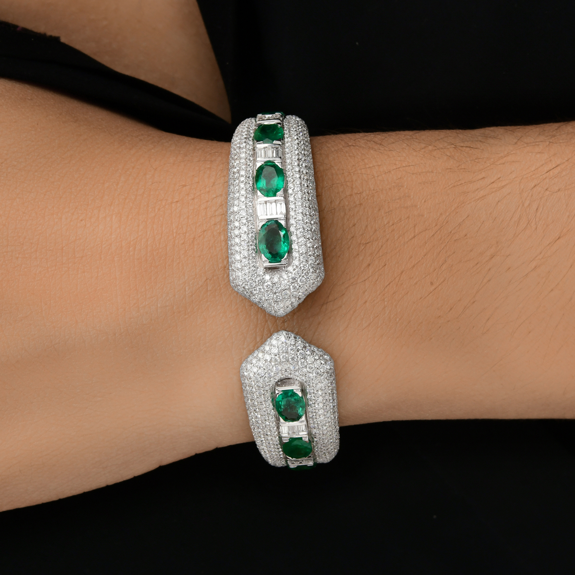 Fine Gold Emerald Gemstone & Natural Pave Diamond Cuff Bracelet 11.97 Tcw