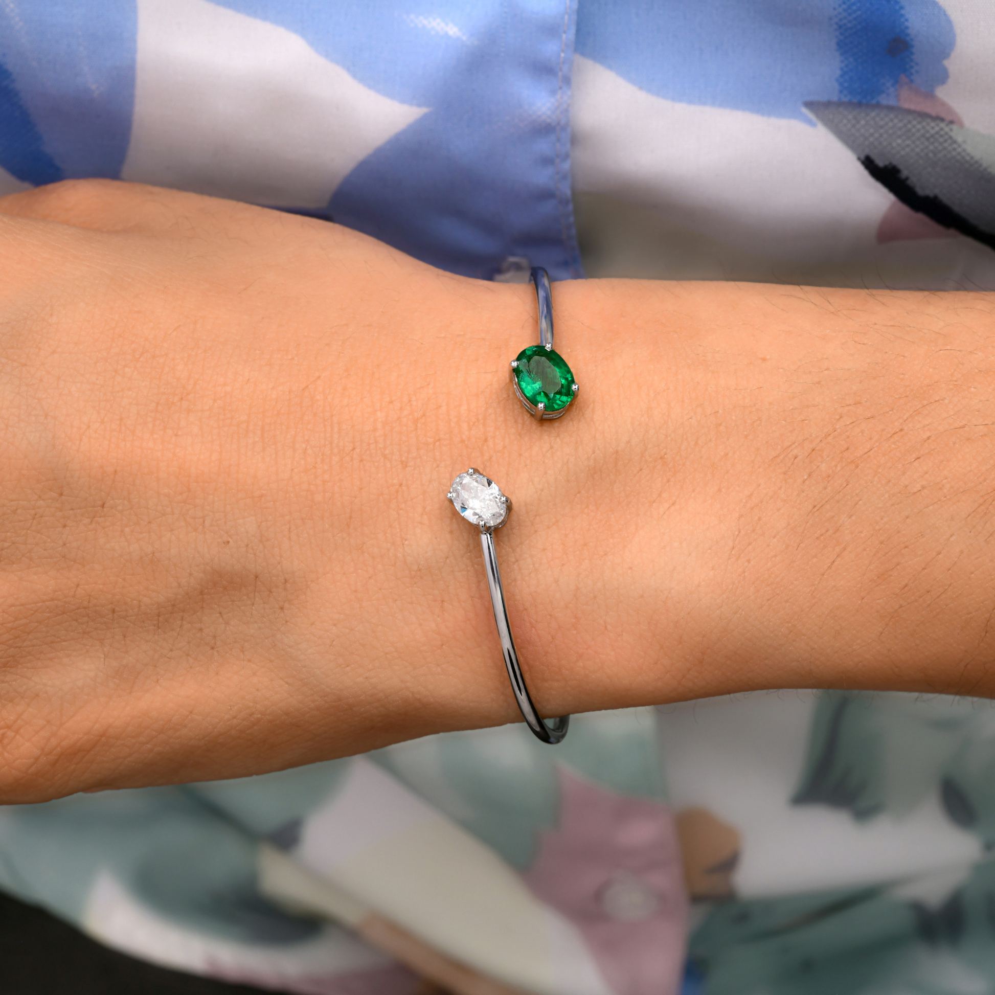 Genuine 1.89 Twc Emerald Diamond Fine Gold Cuff Bangle Bracelet