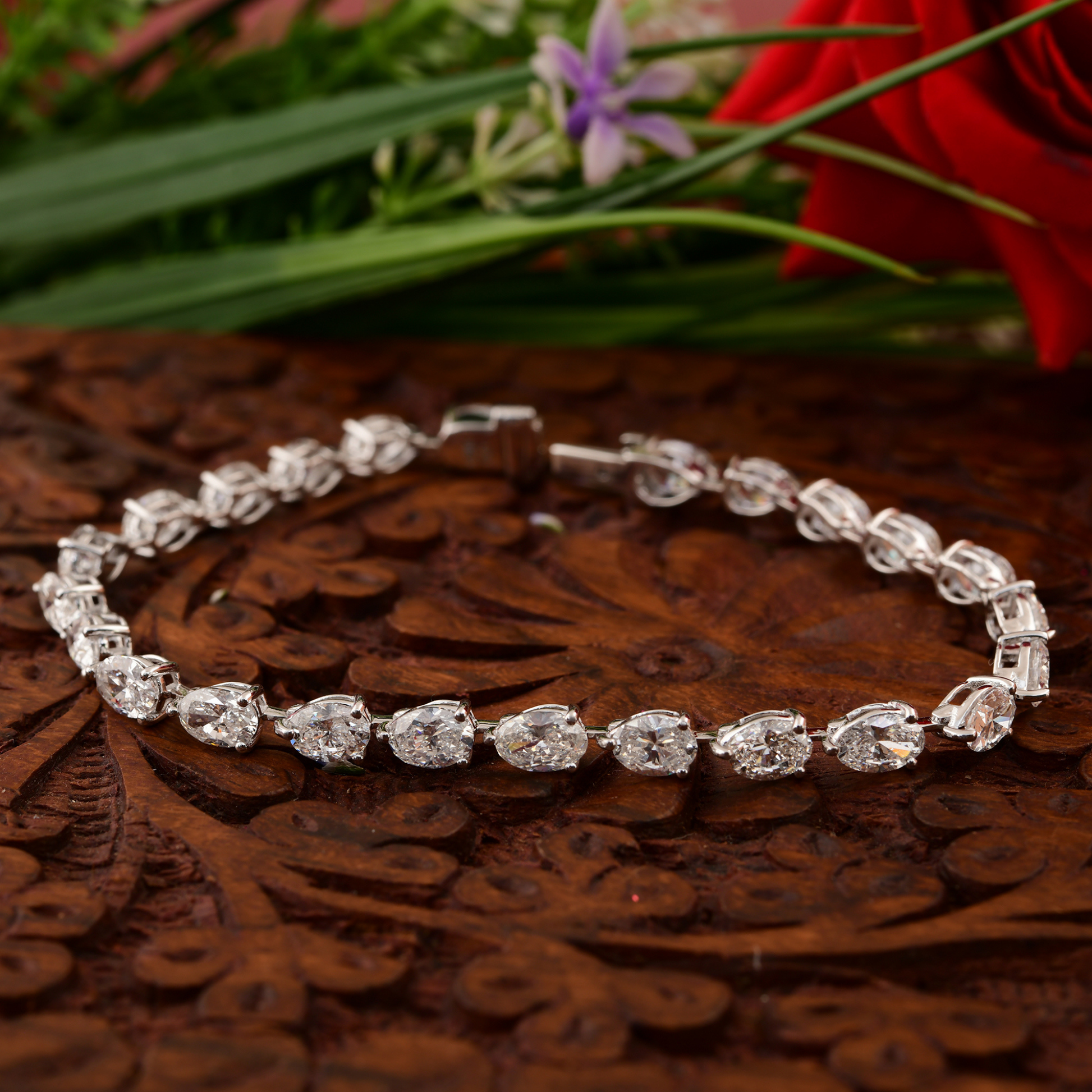 10 Carat SI Clarity HI Color Natural Oval Diamond Solid Gold Bracelet