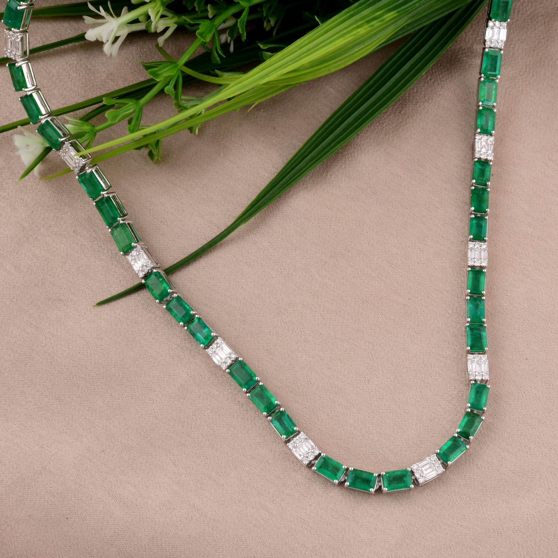 25.35 Tcw Zambian Emerald Gemstone & Diamond Gold Wedding Necklace