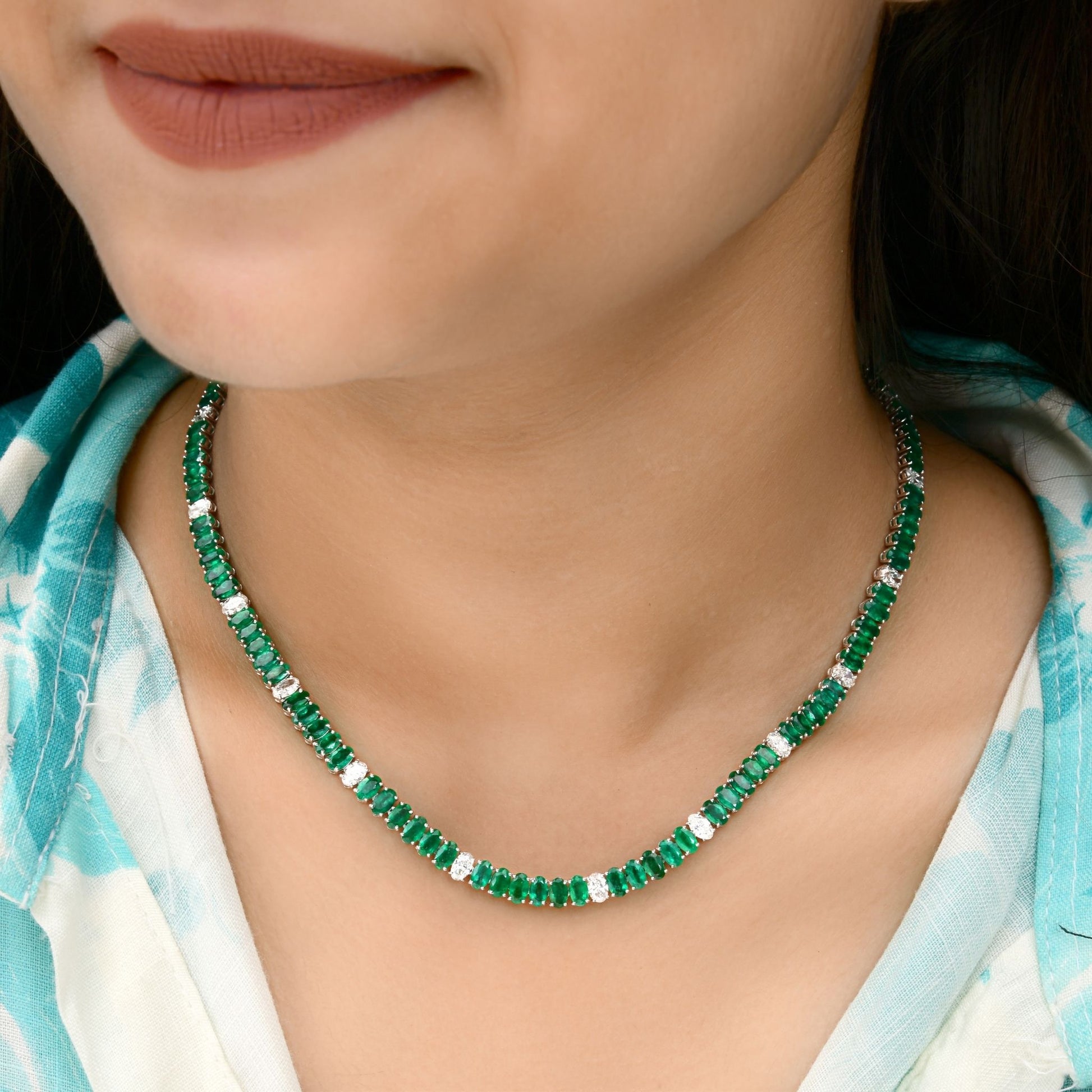 Zambian Emerald Oval Brilliant Cut Natural Diamond Gold Women Necklace