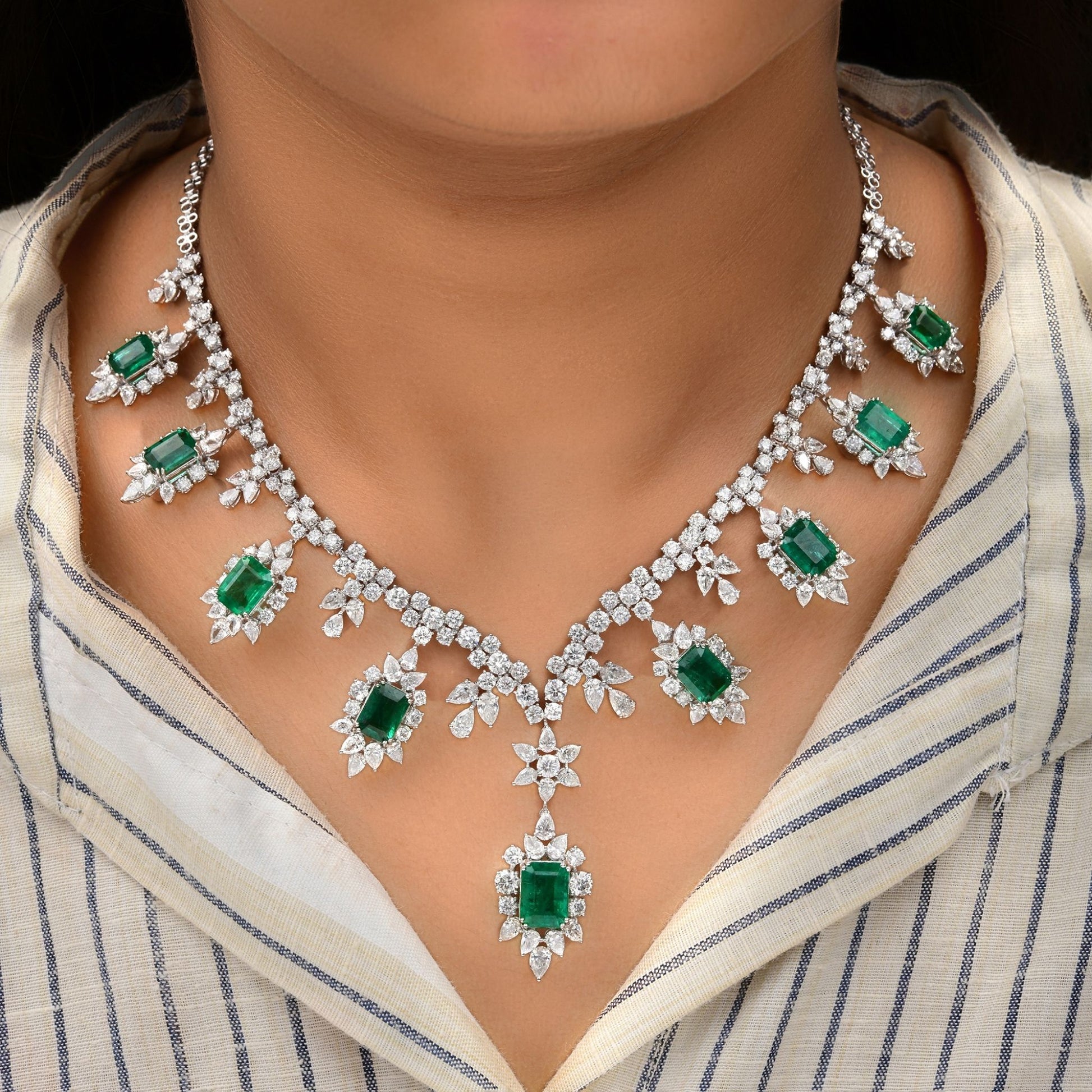 44.74 Tcw Zambian Emerald SI/H Diamond Charm Collar Fine Necklace in 18k Gold