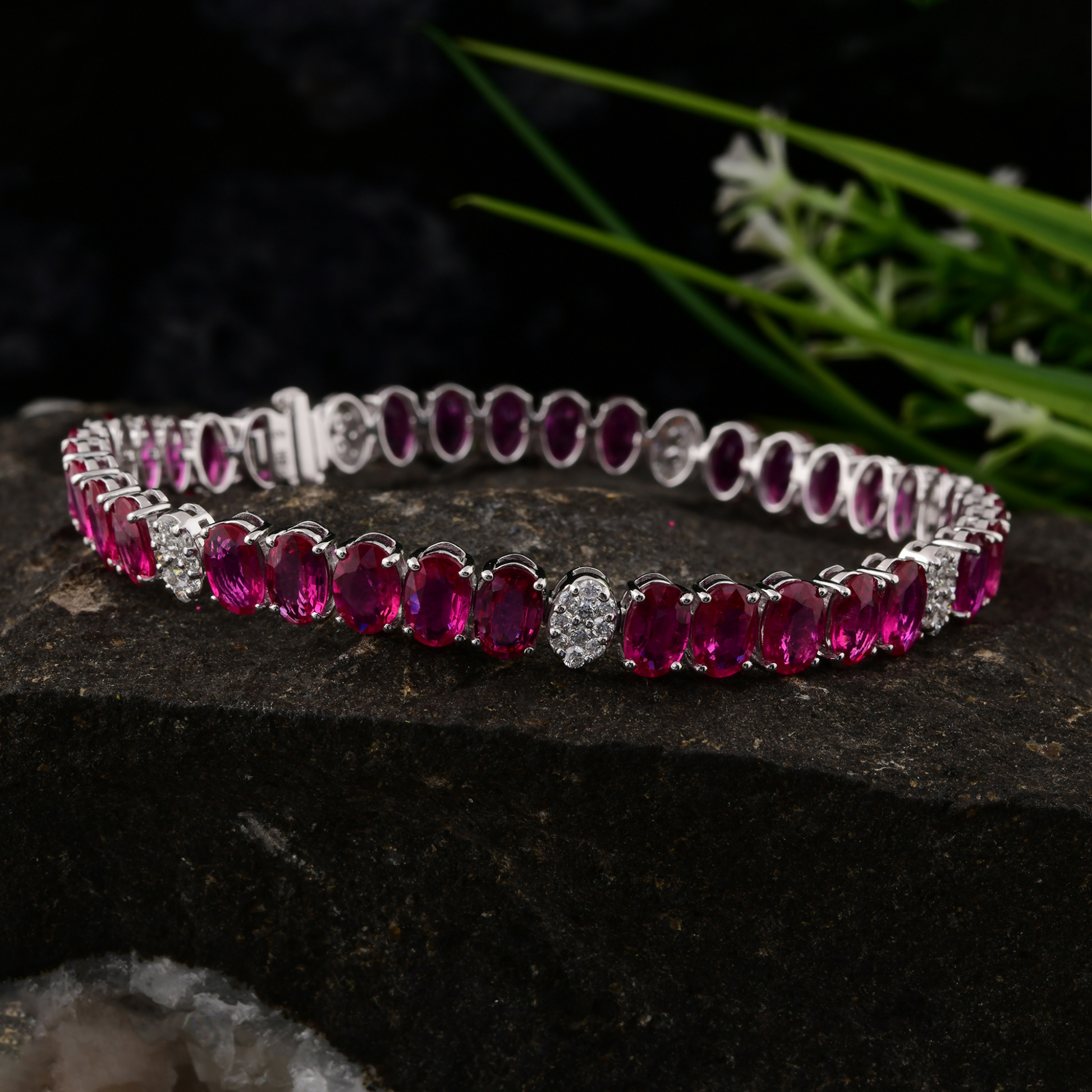 16.35 Tcw Natural SI/HI Diamond & Ruby Oval Gemstone Tennis Bracelet