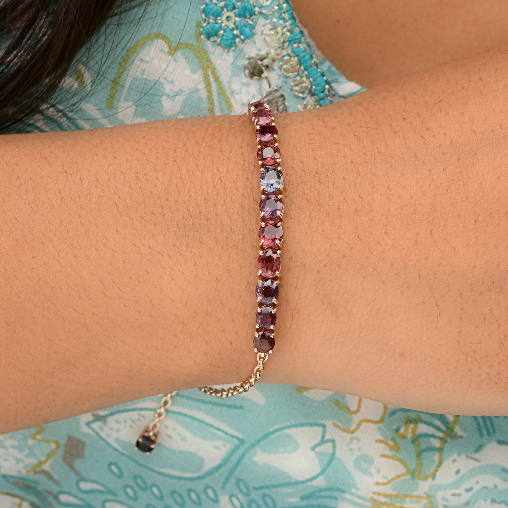 Multi Sapphire Round Charm 6.27 Carat Bracelet in Gold Wedding Jewelry