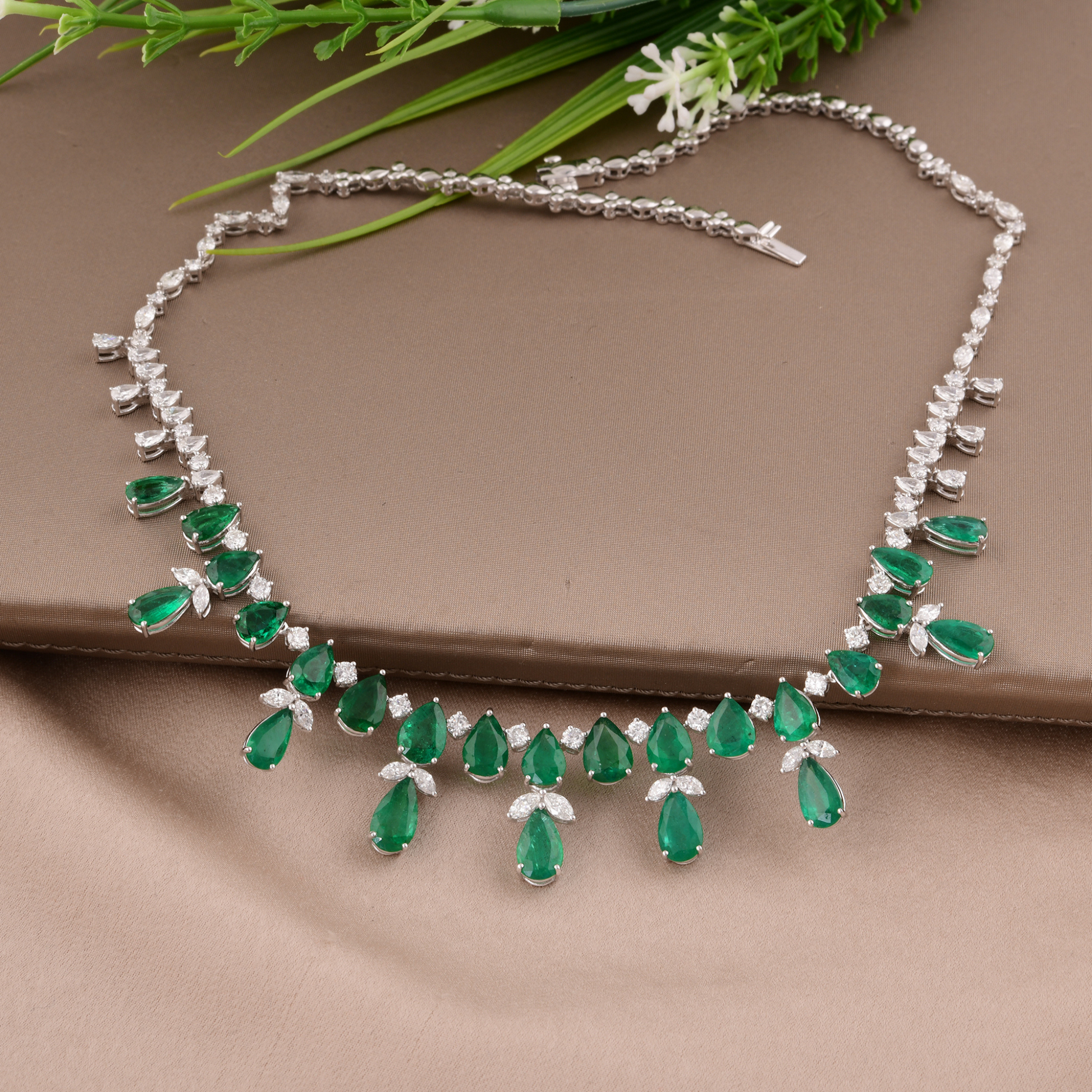 Pear Cut Natural Zambian Emerald Diamond 23.57 Tcw Gold Wedding Necklace