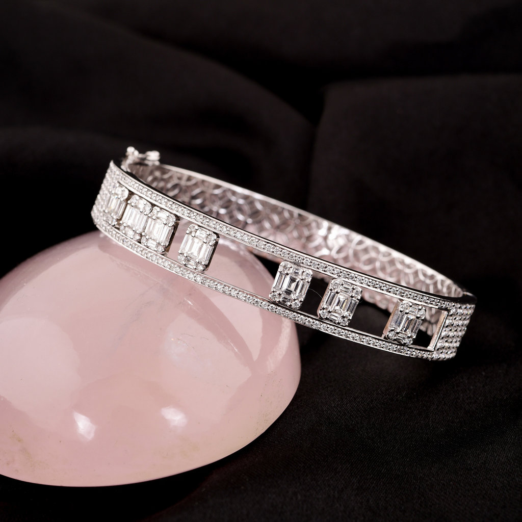 Fine Gold Handmade 2.77 Carat Diamond Bangle Bracelet