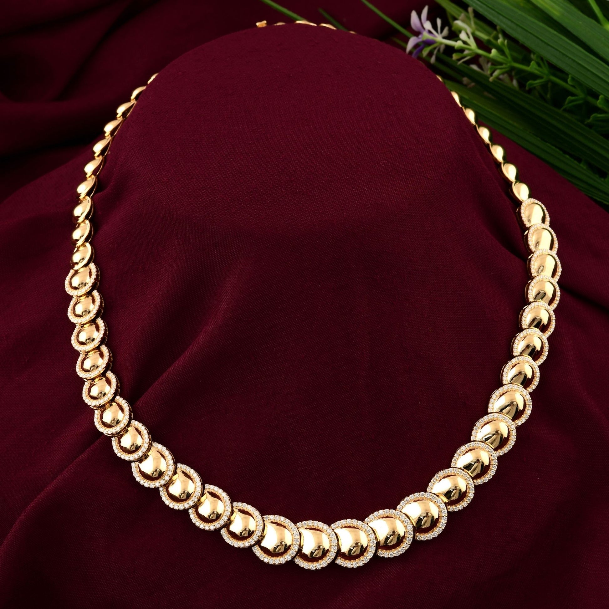 Luxury Fine Gold Round Choker 3.05Ct Natural Diamond Wedding Necklace