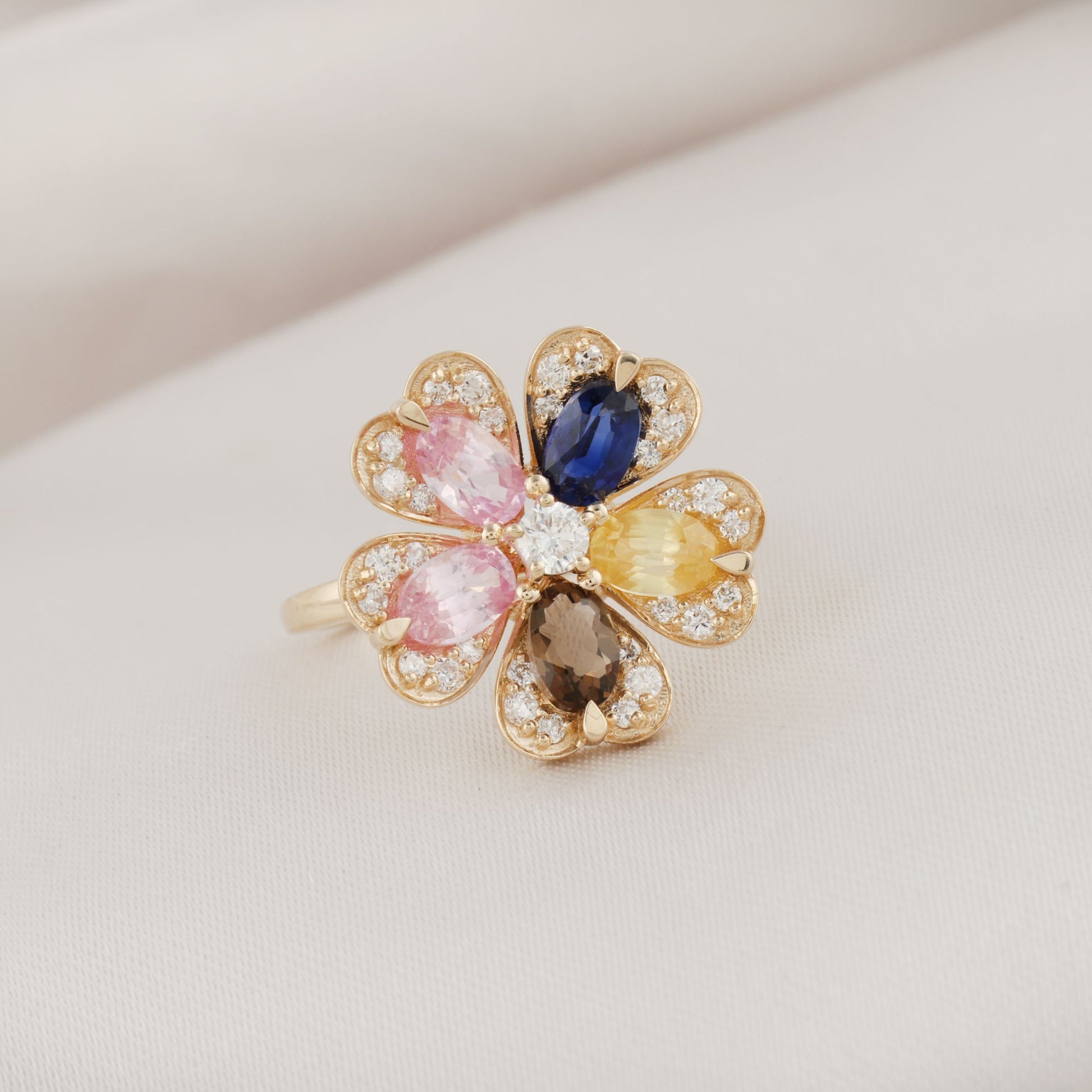 Multi Sapphire Flower Shaped Diamond Ring Fine Gold