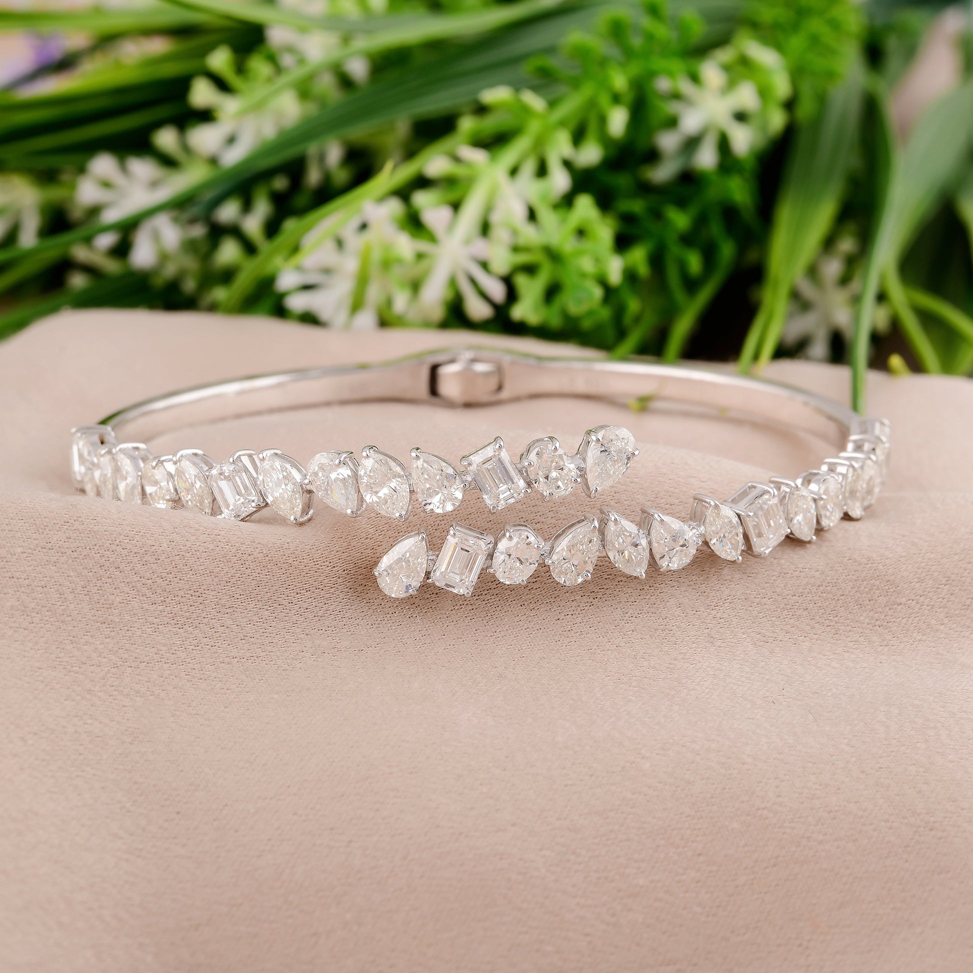 Genuine 5.27Ct Mixed Cut Natural Diamond Open Crossover Bangle Bracelet