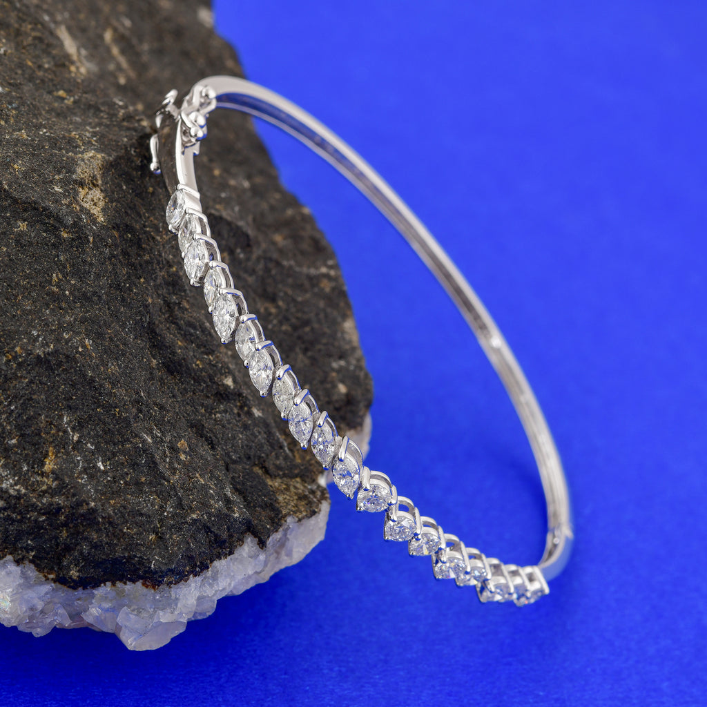 Marquise Round Cut 1.46 Carat Natural Diamond Gold Bangle Bracelet