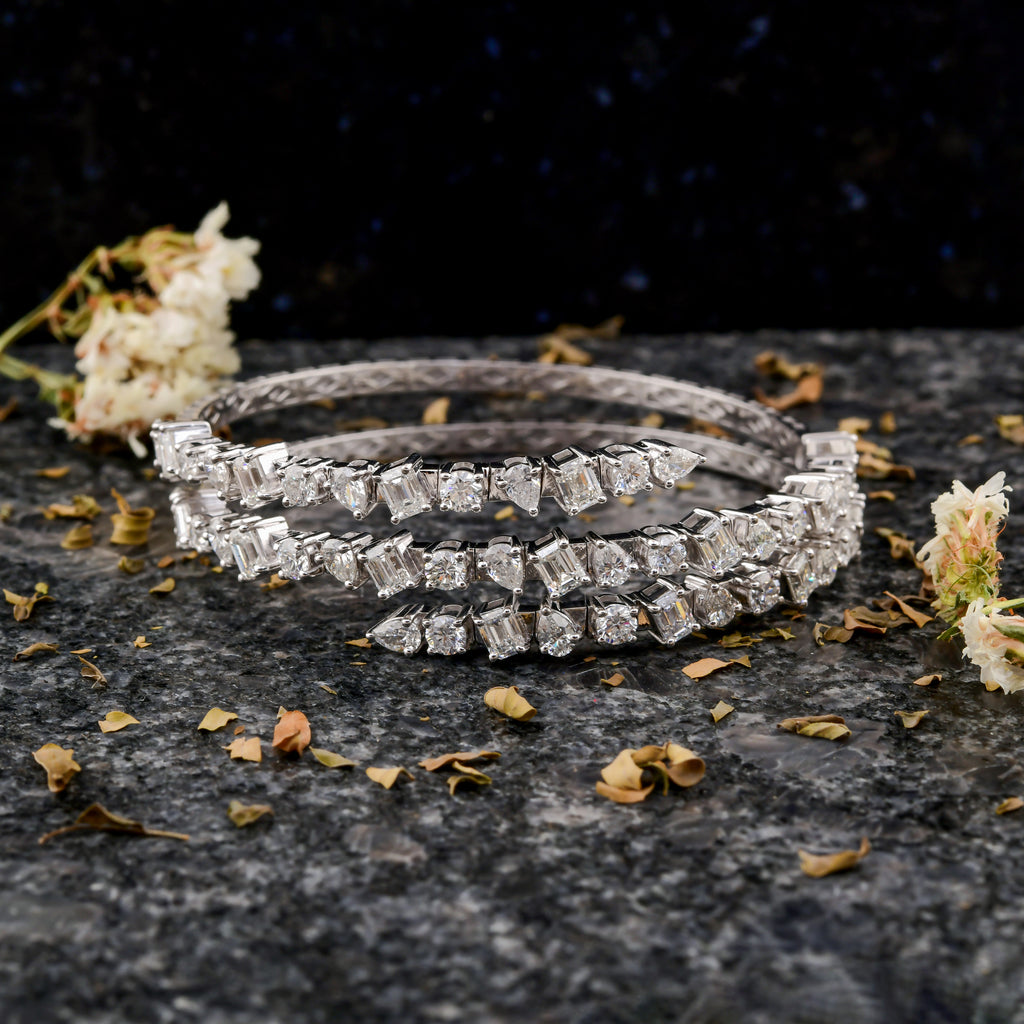 8.19Ct Mixed Cut Double Layer Natural Diamond Open Cuff Bracelet In Gold