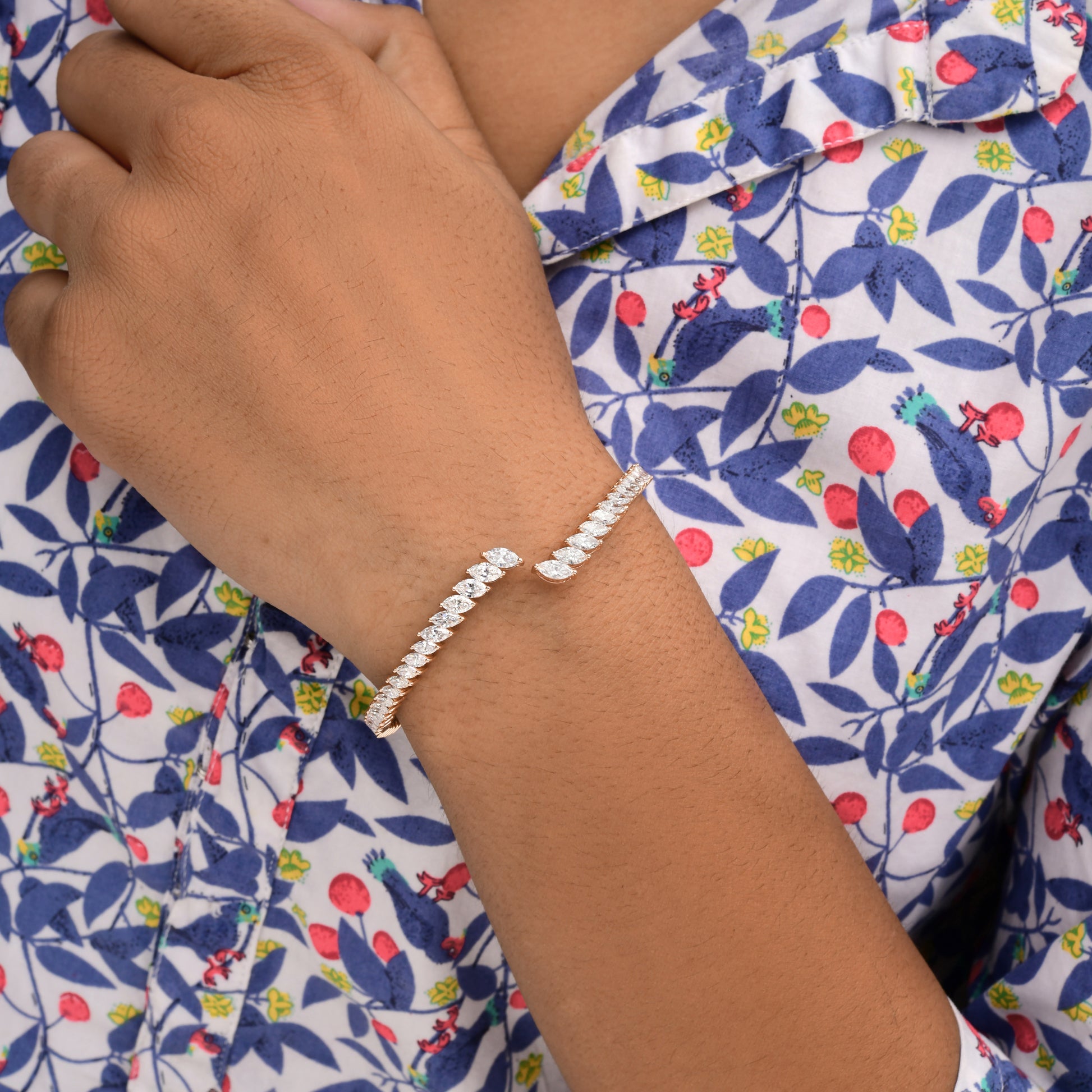 4.87Ct Marquise Cut Natural Diamond Cuff Bangle Bracelet In Fine Gold