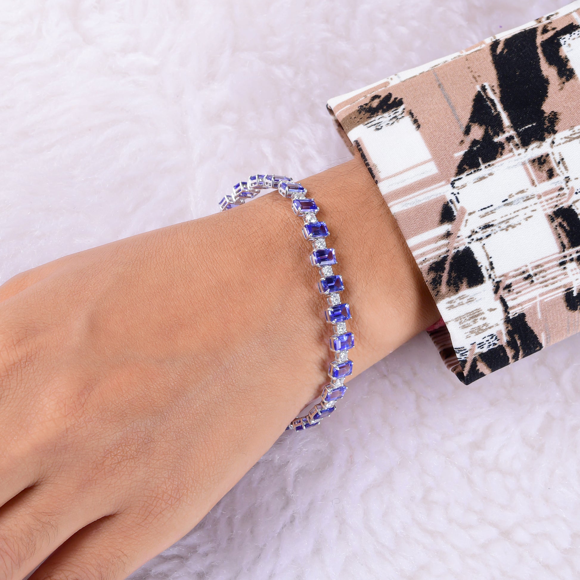 Certified Tanzanite Gemstone Natural Diamond Fine Gold Bracelet