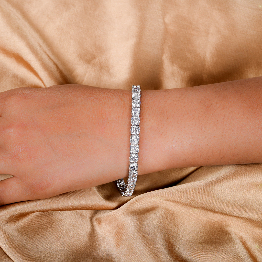 Round Cut 21.95 Carat Natural Diamond Single Line Gold Tennis Bracelet