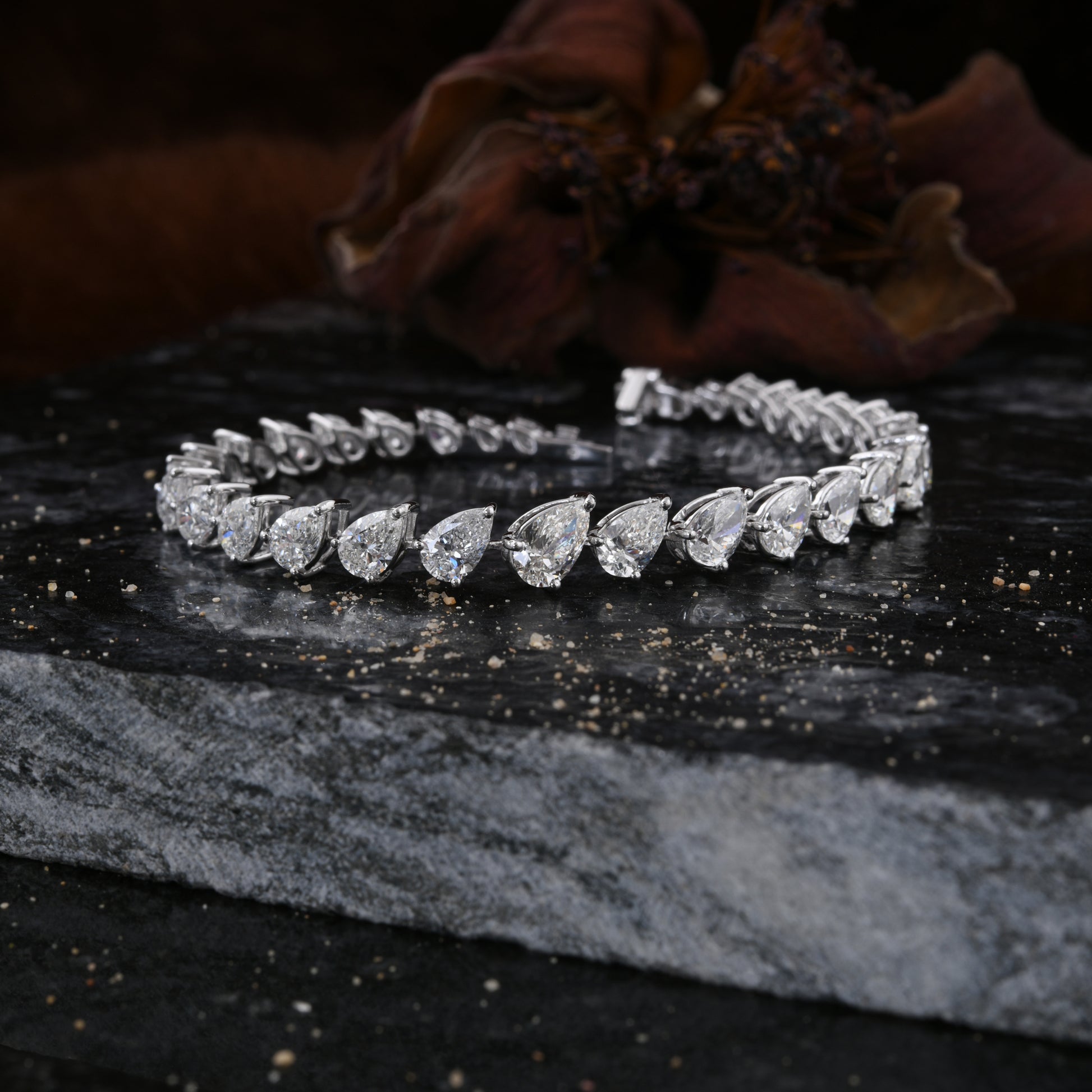 Pear Cut Natural Diamond 10.55 Carat Fine Gold Station Bracelet