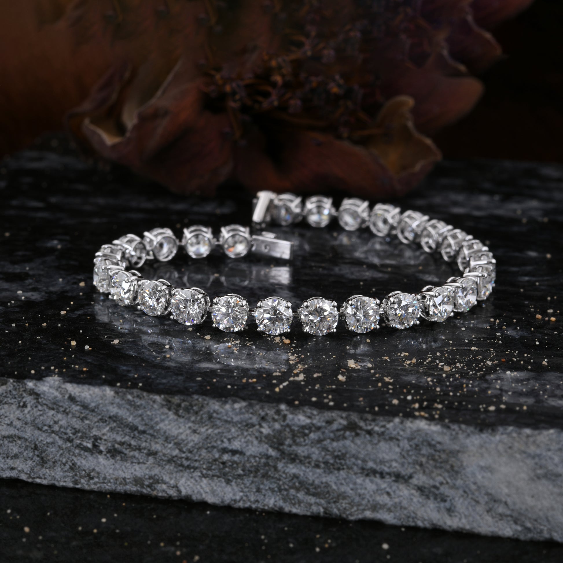 Natural 18.62 Carat Round Diamond Gold Tennis Bracelet