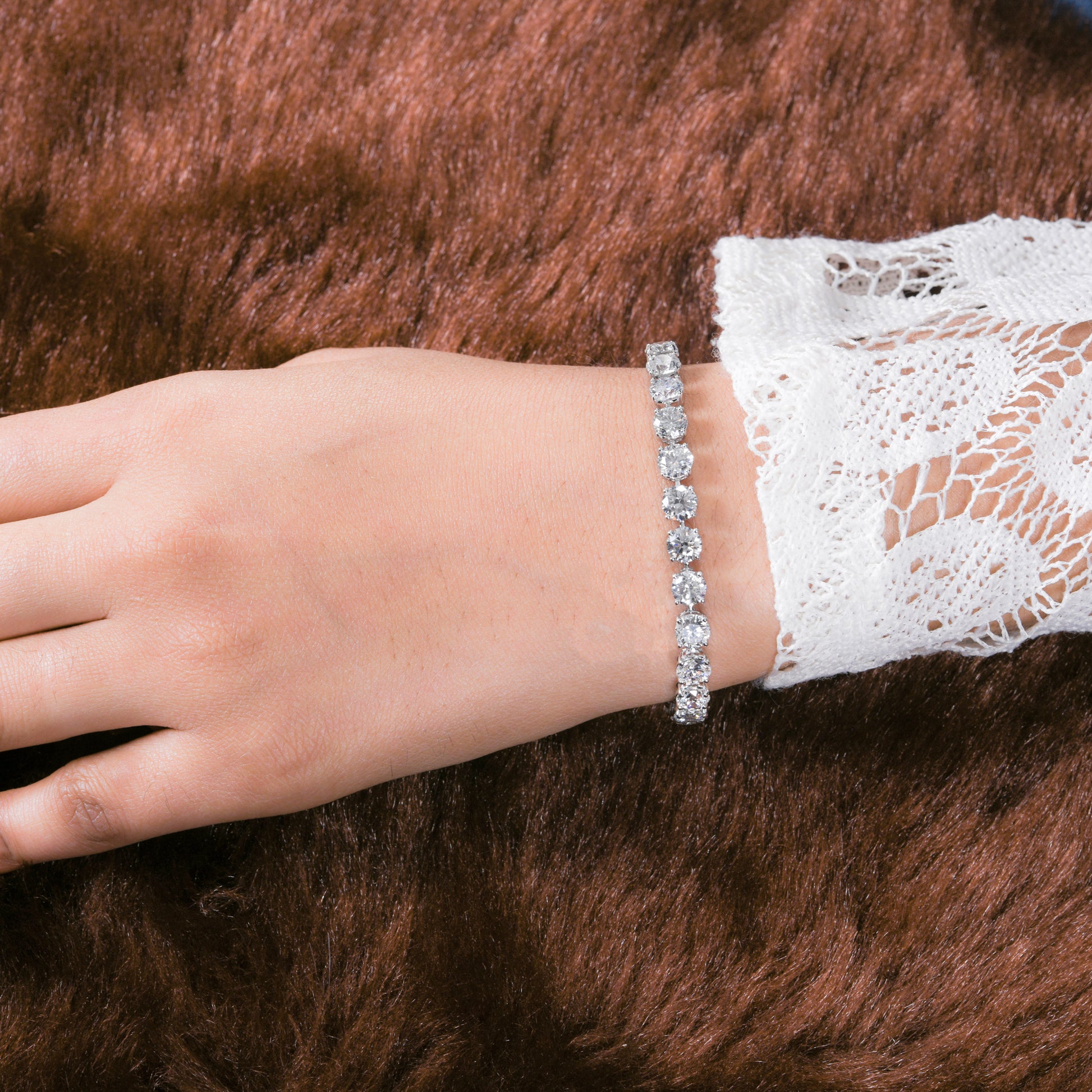 Natural 18.62 Carat Round Diamond Gold Tennis Bracelet