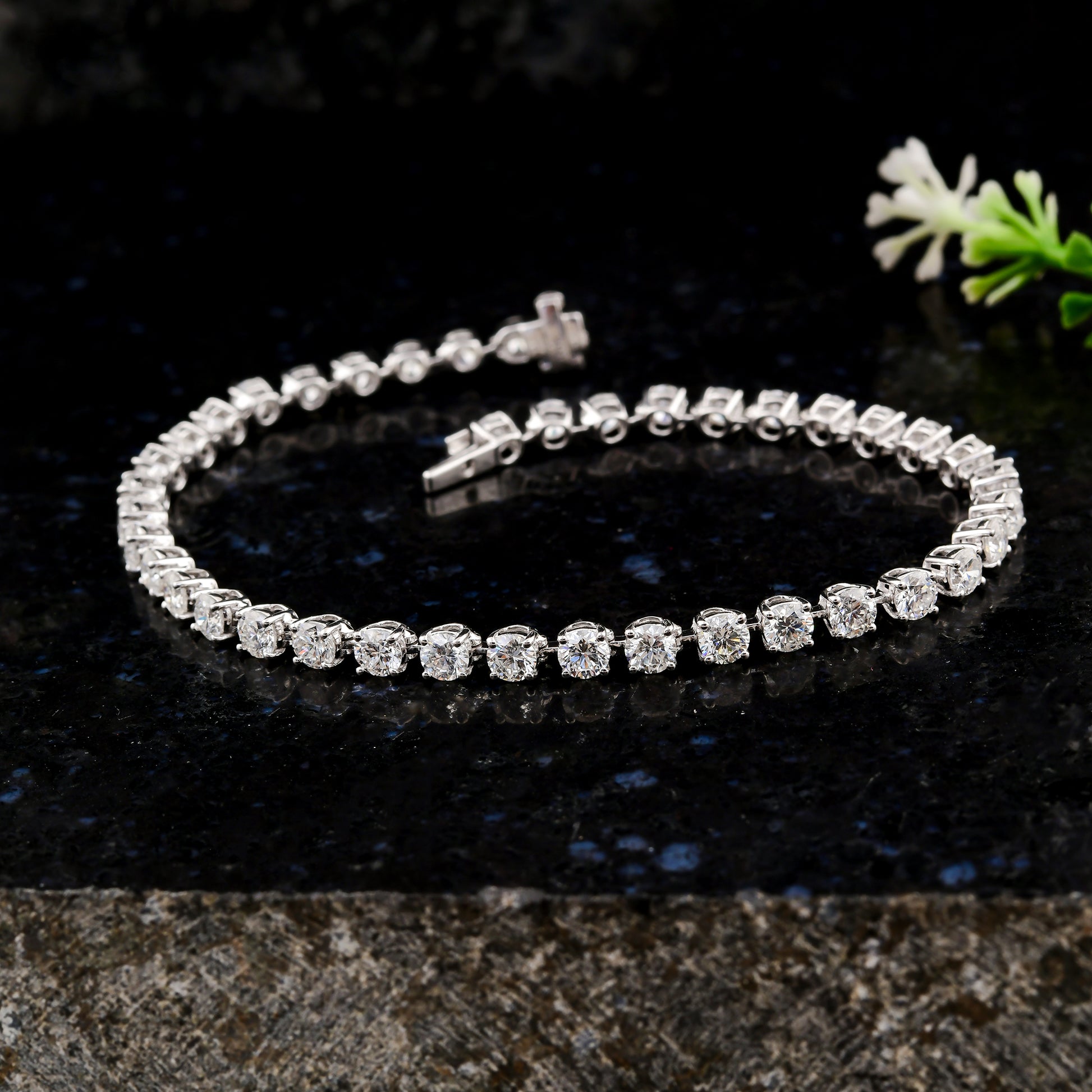 5.49 Carat SI/HI Round Cut Natural Diamond Tennis Bracelet Gold Jewelry