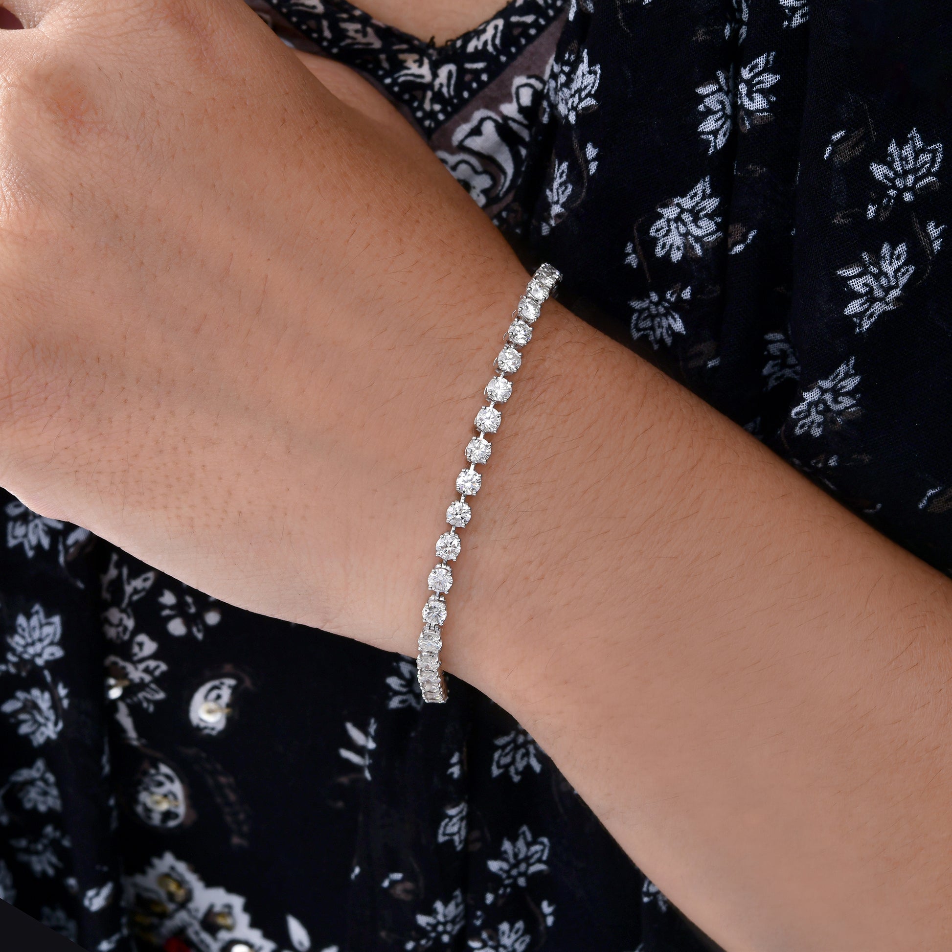 5.49 Carat SI/HI Round Cut Natural Diamond Tennis Bracelet Gold Jewelry