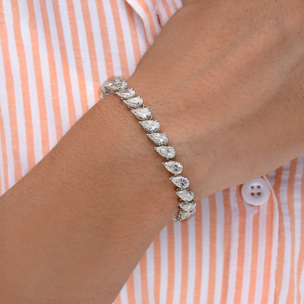 Natural Pear Cut Multi Diamond 13.59 Carat Tennis Gold Bracelet
