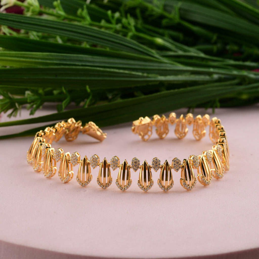 1.43 Ct. Real Diamond Round Cluster Design Bracelet in Gold Teardrop