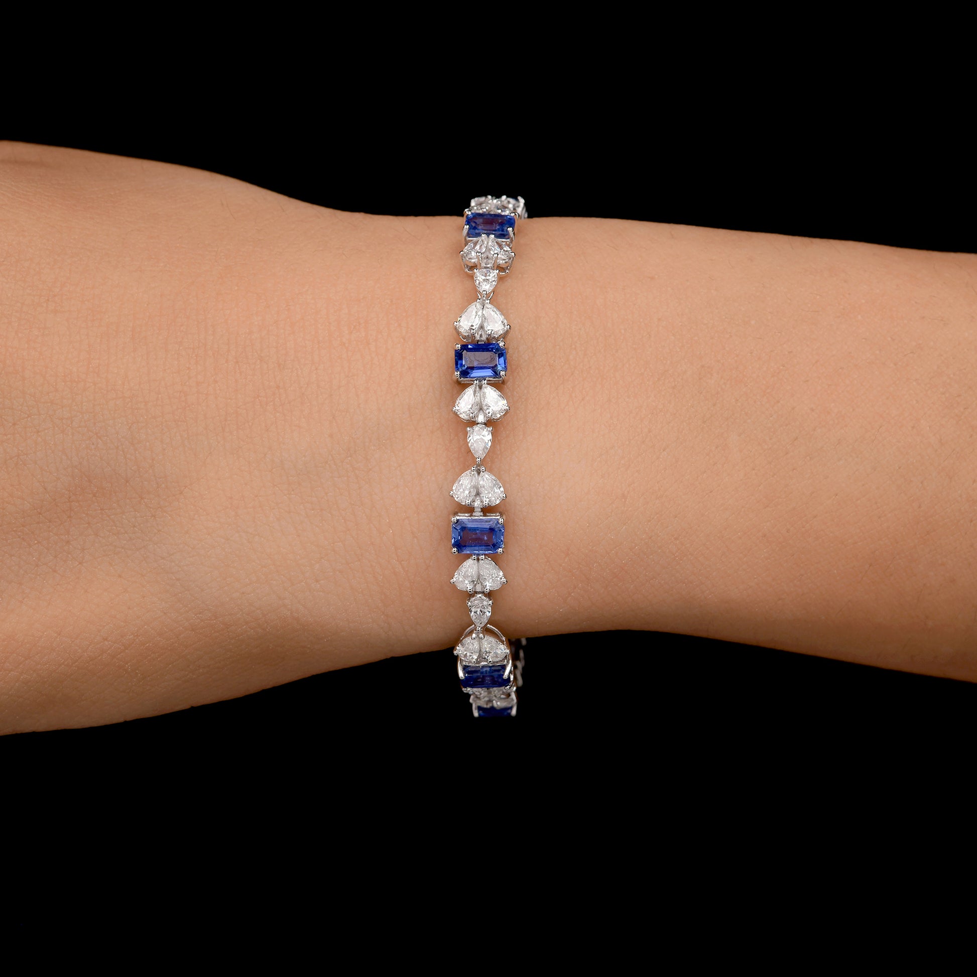 10.01 Tcw Natural Diamond Blue Sapphire Gemstone Gold Bracelet