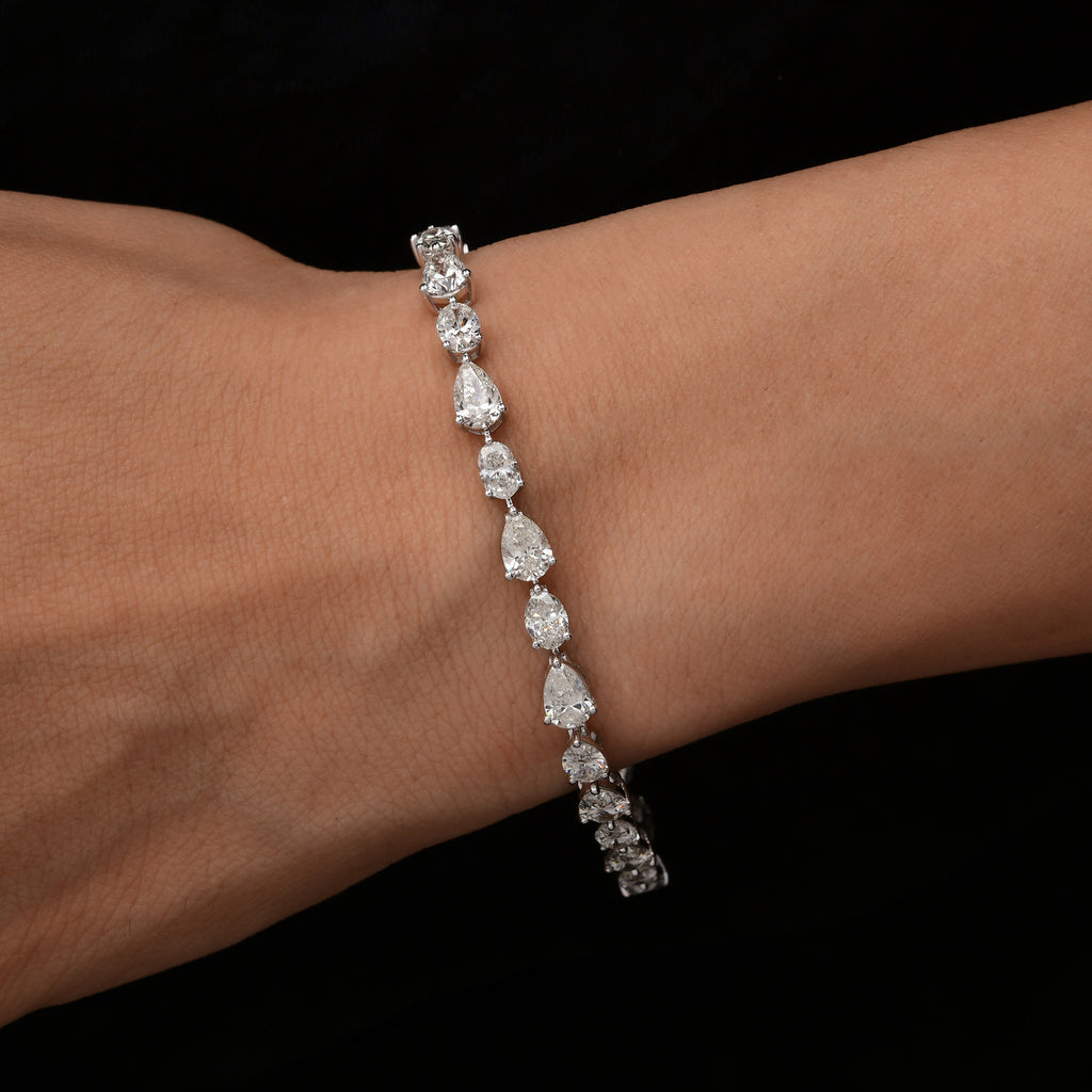 10.55 Carat Natural SI Clarity HI Color Pear Oval Diamond Bracelet in Solid Gold