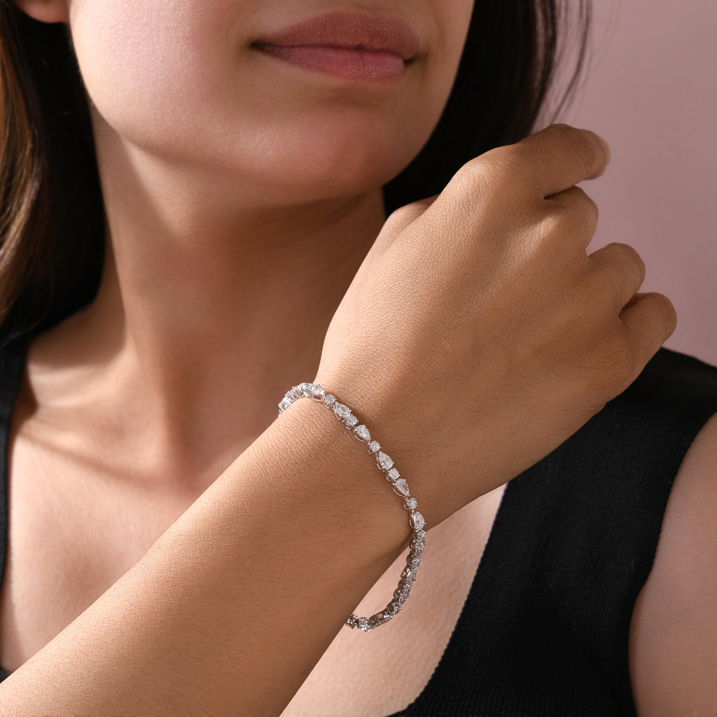 Timeless Pear & Round Cut Natural Diamond Tennis Bracelet