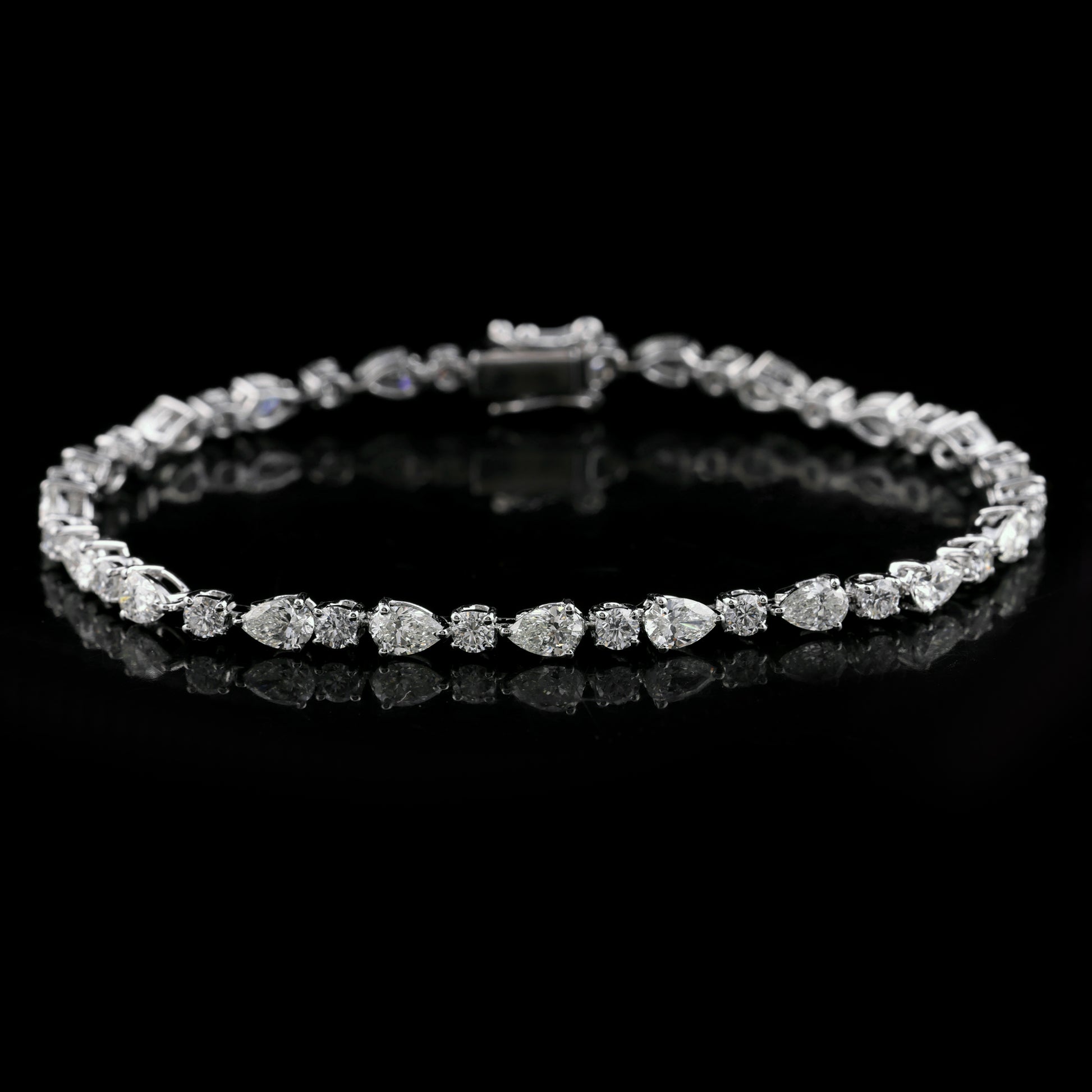 Timeless Pear & Round Cut Natural Diamond Tennis Bracelet