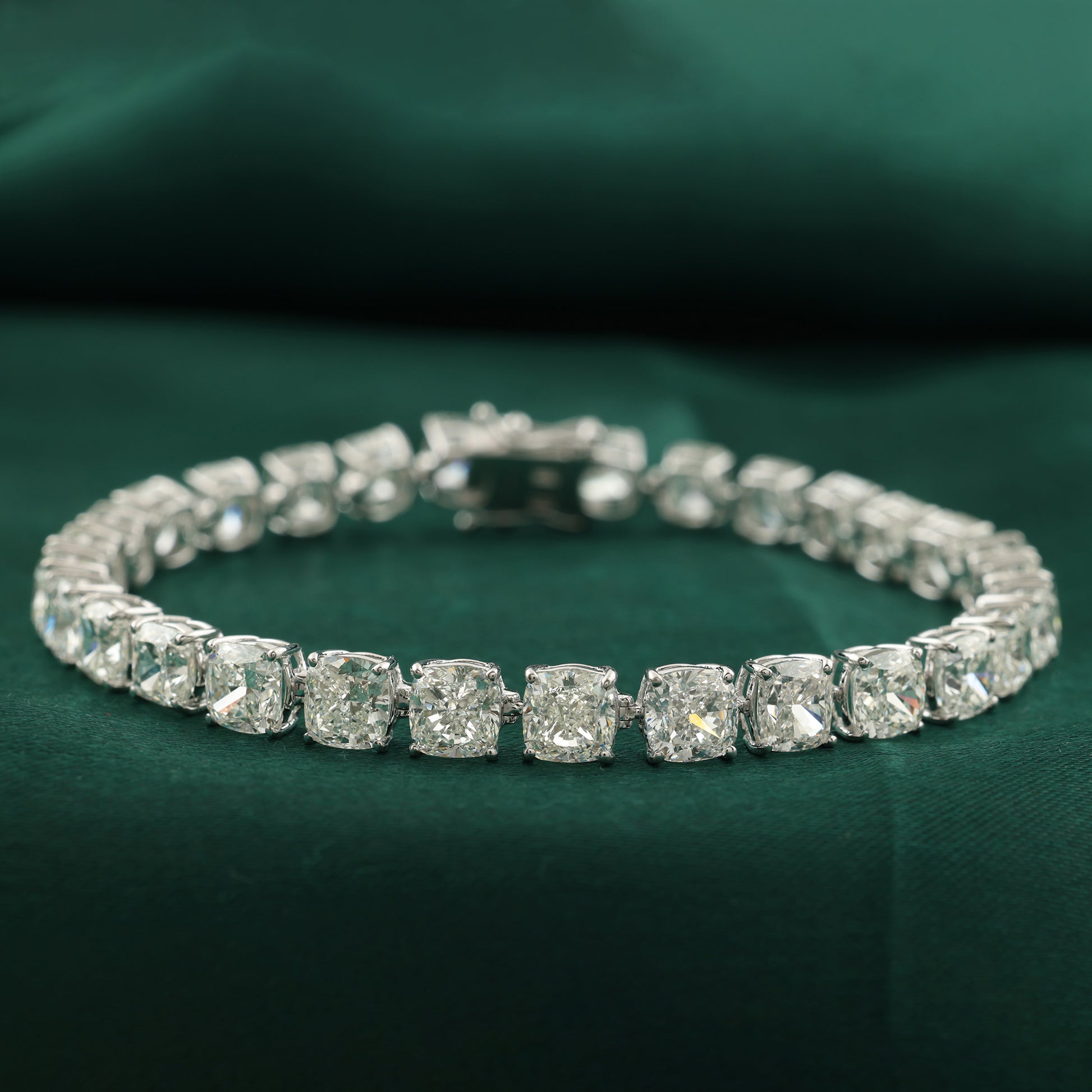 Cushion Diamond Tennis Bracelet 14K Gold 19.49 Ct