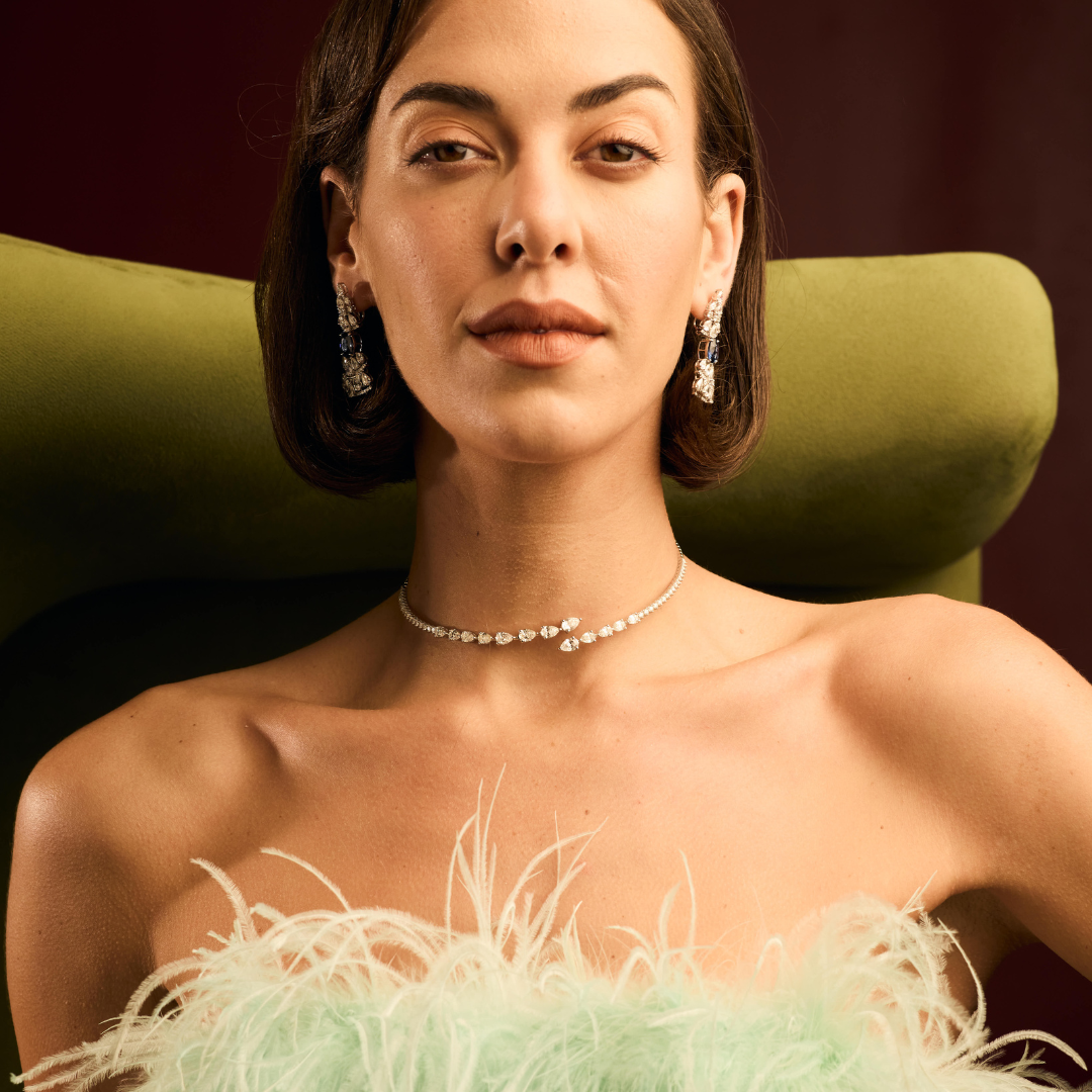 Exquisite Natural Diamond Choker Necklace with Pear Round Shaped Stones