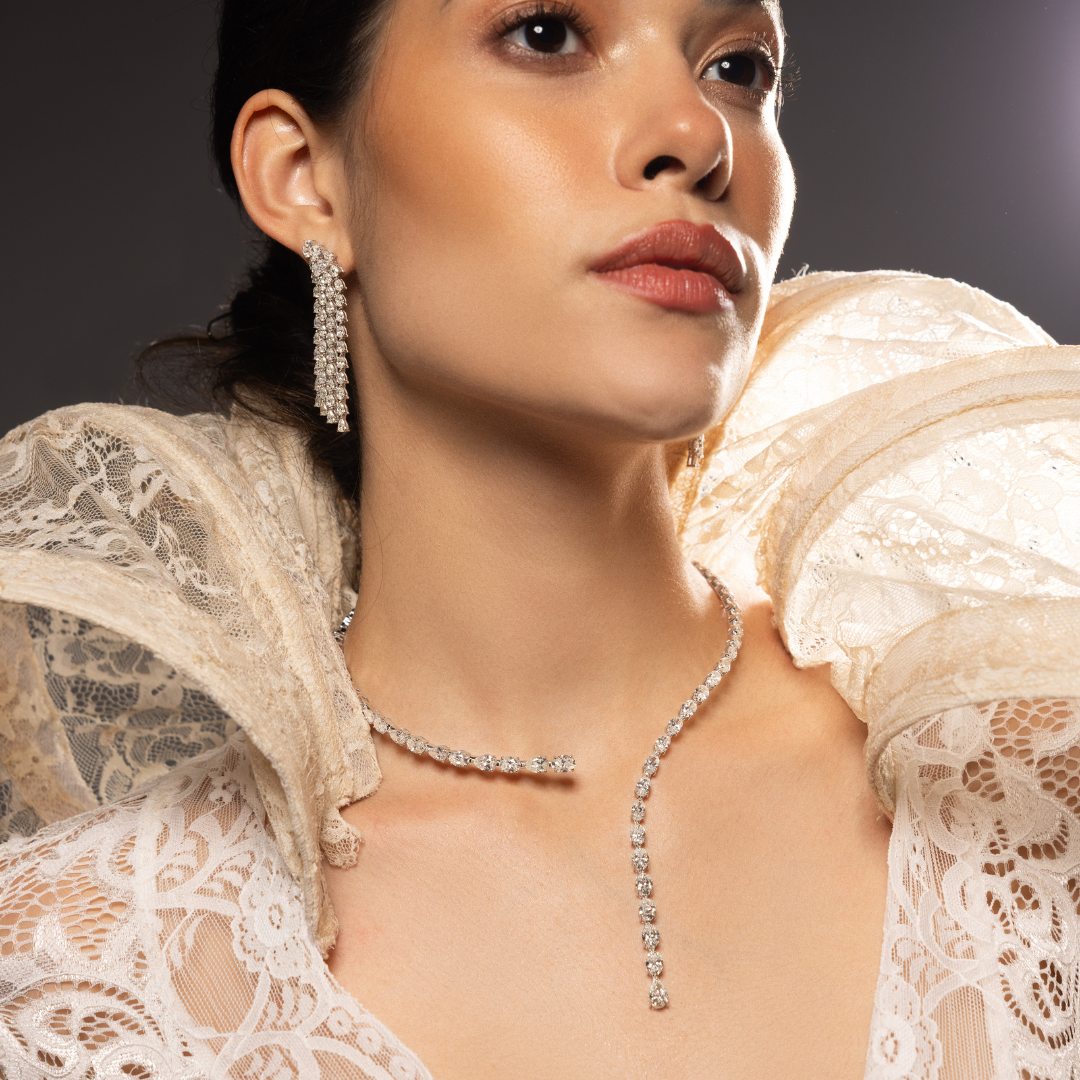 Unique 17.77 Carat Natural Diamond Open Collar Wrap Bridal Choker Necklace