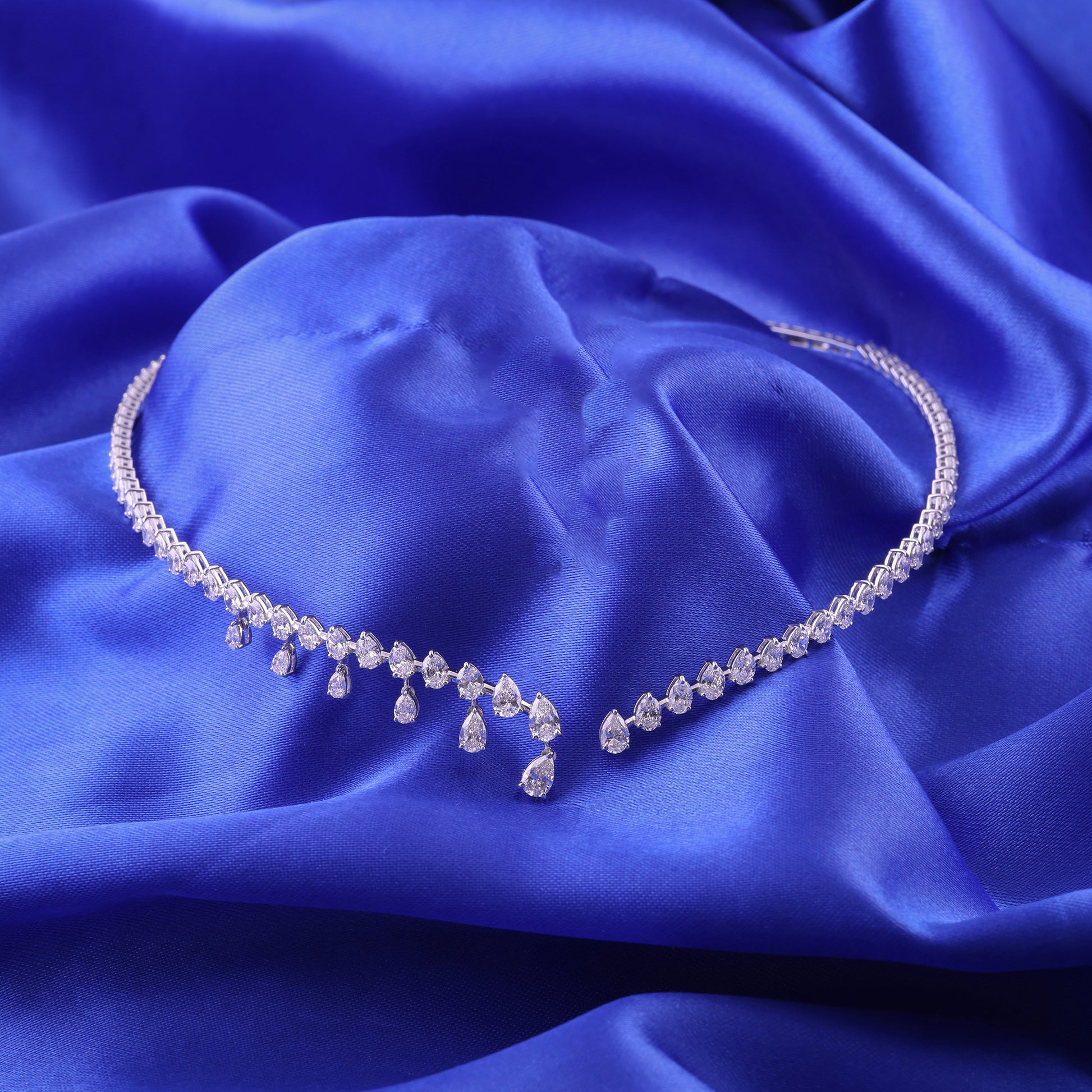 Timeless Pear Cut Diamond Drop Choker Necklace in Fine Gold